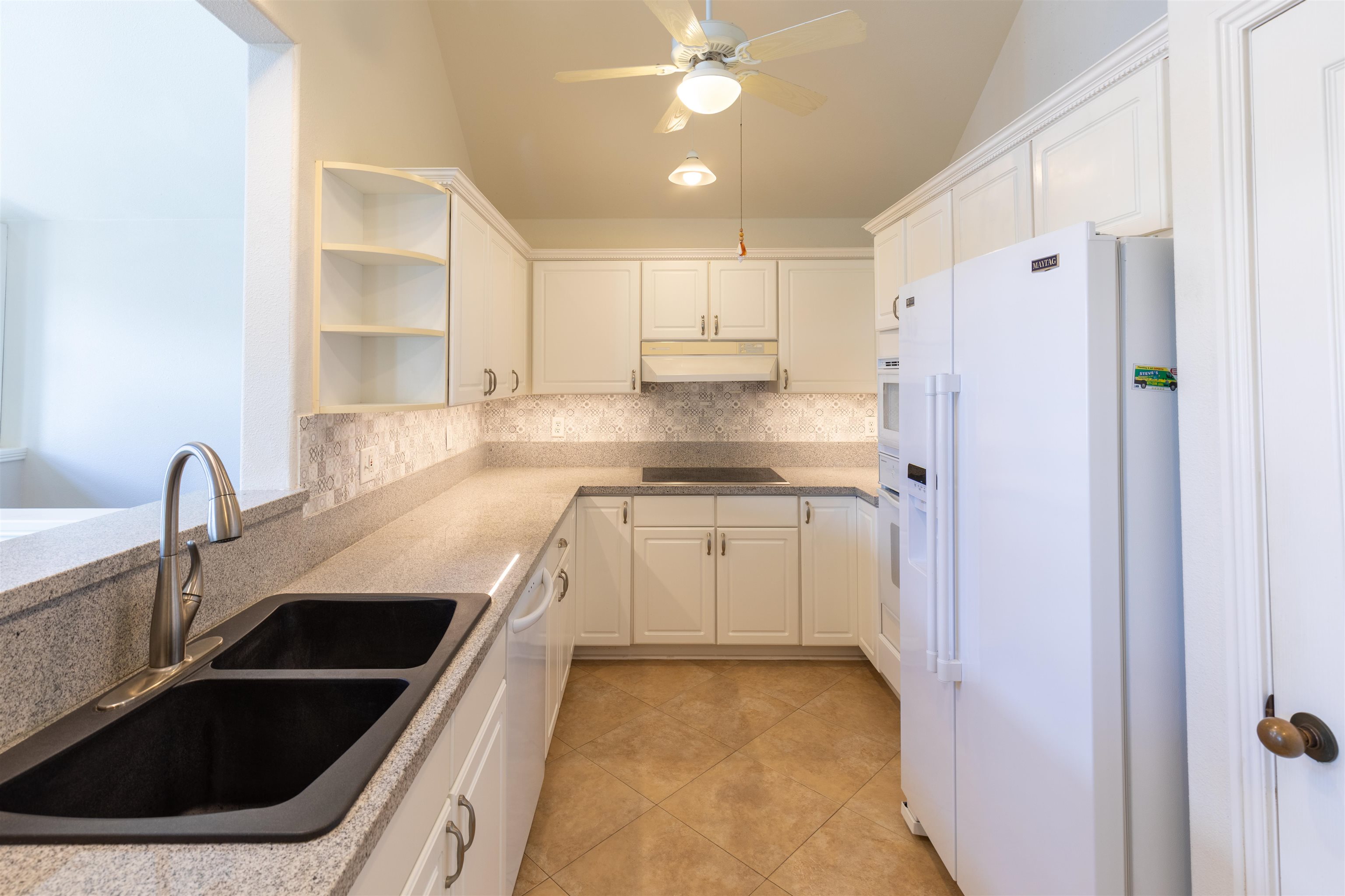 71 Makawao Ave Unit: 2