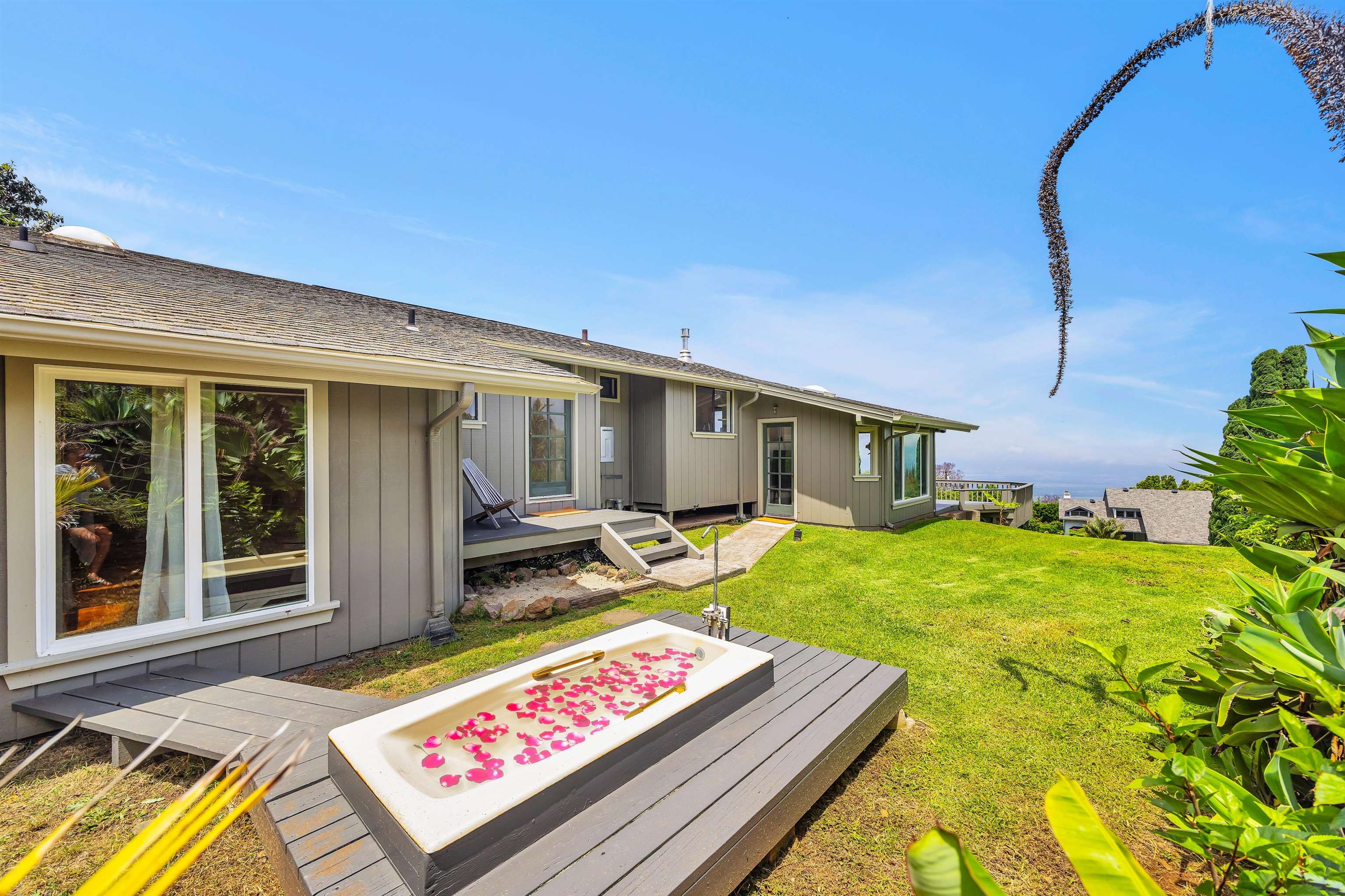 1041 Lower Kimo Rd