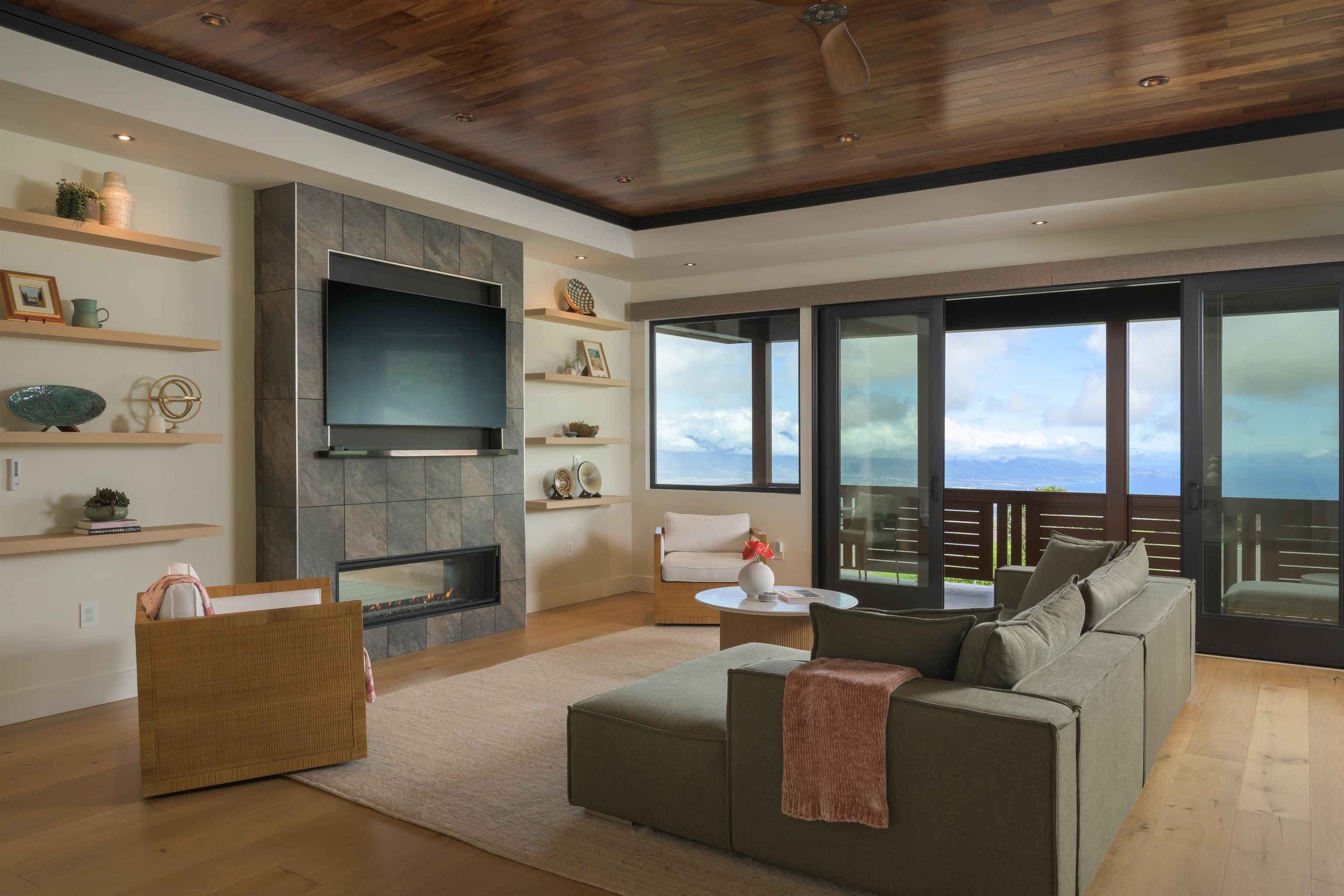 50 Kaalele Pl