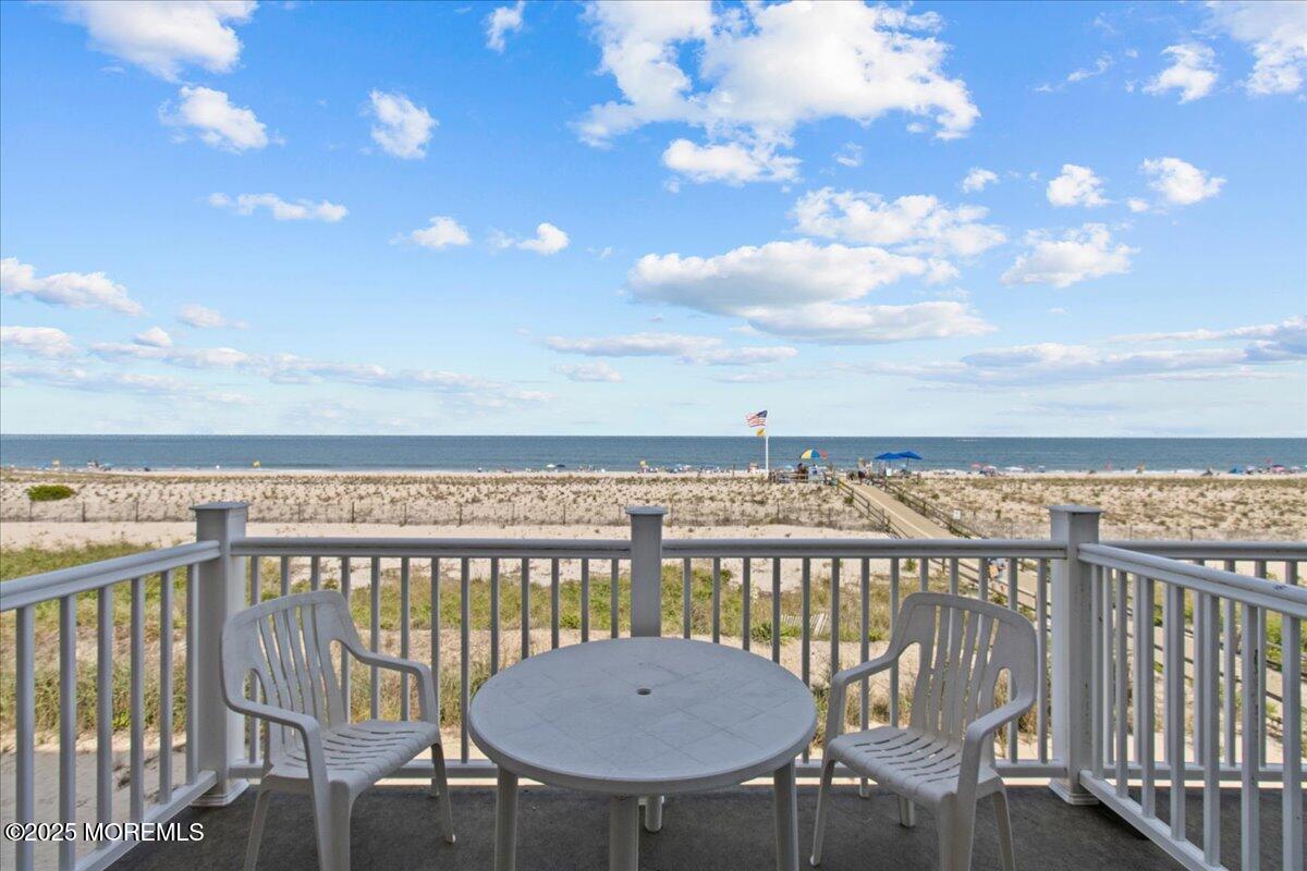 30 Dune Terrace
