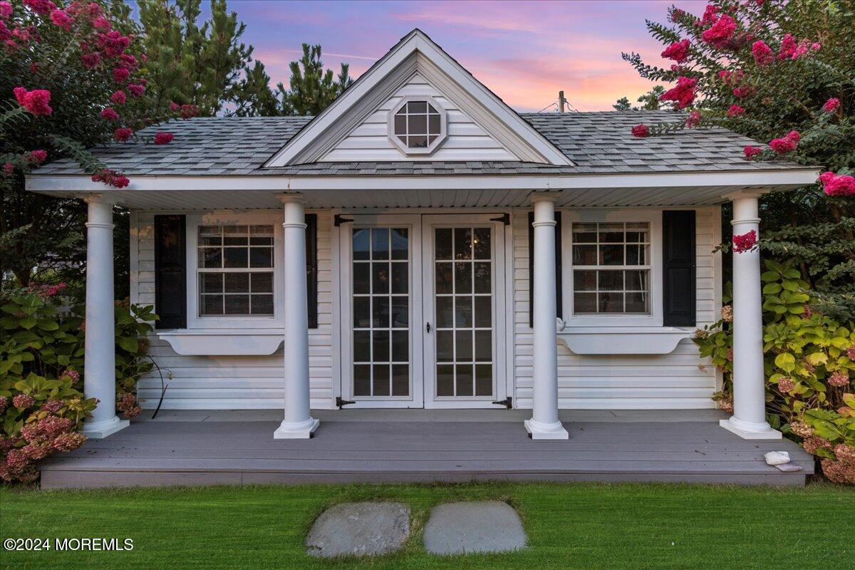 1123 Barnegat Lane