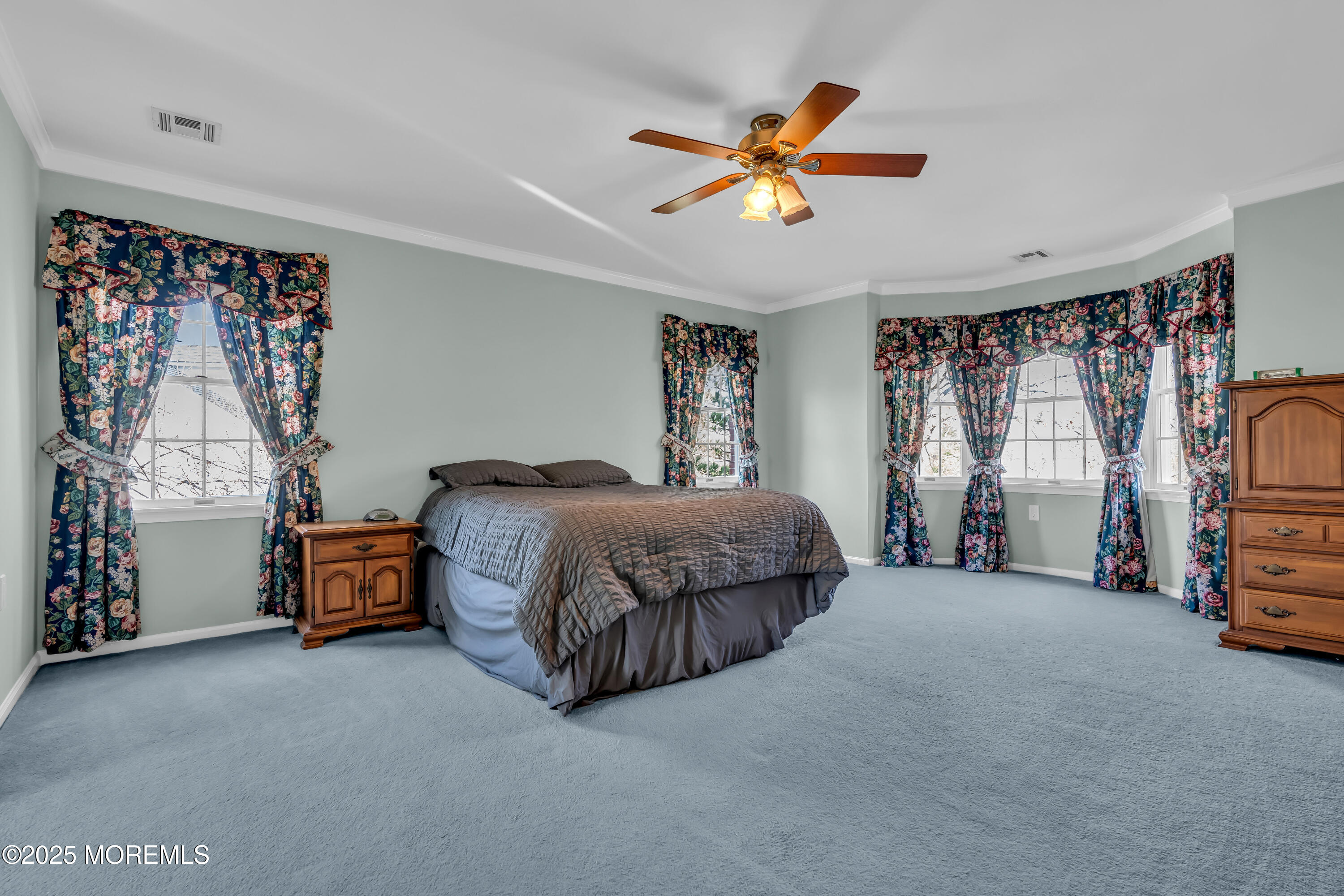 1413 Crabapple Drive