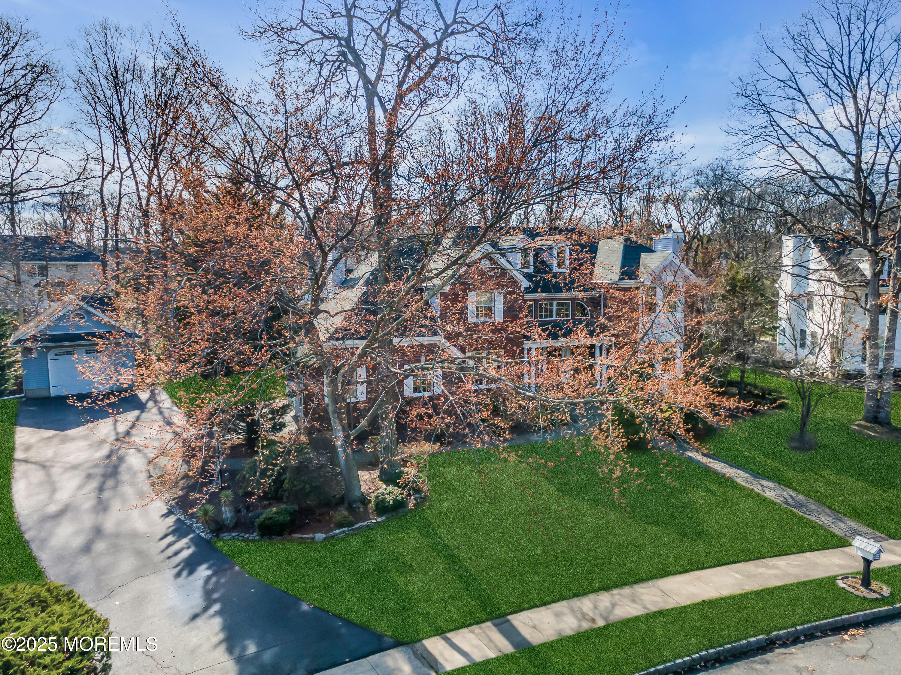 1413 Crabapple Drive
