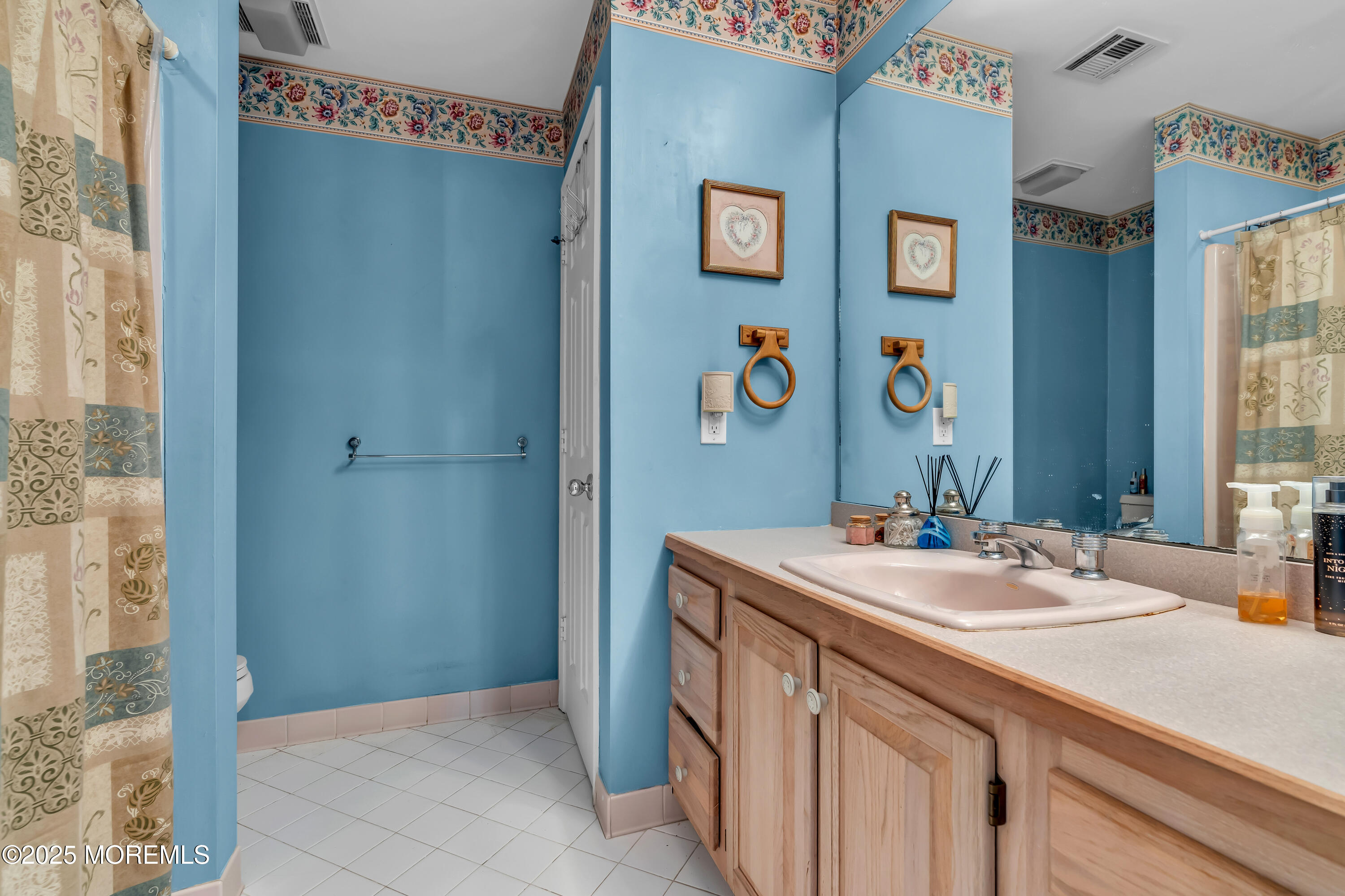 1413 Crabapple Drive