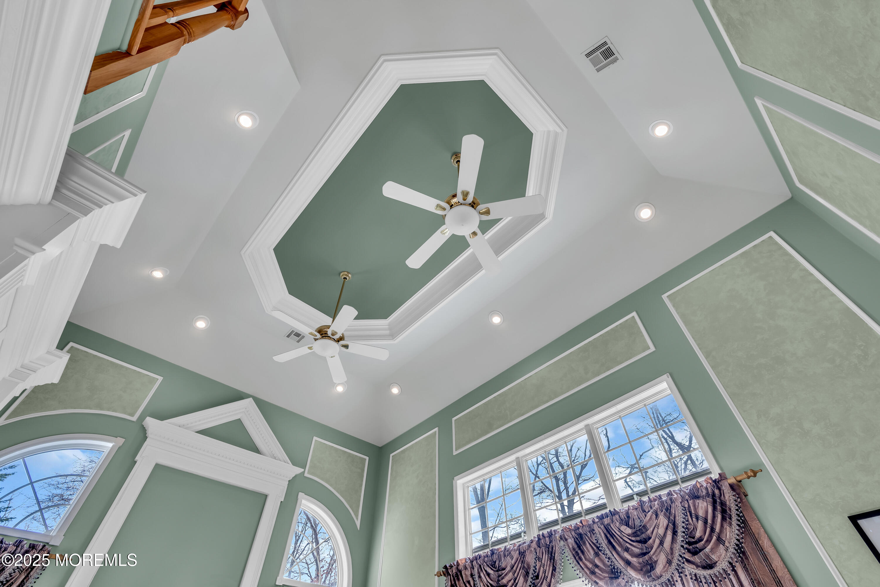 1413 Crabapple Drive