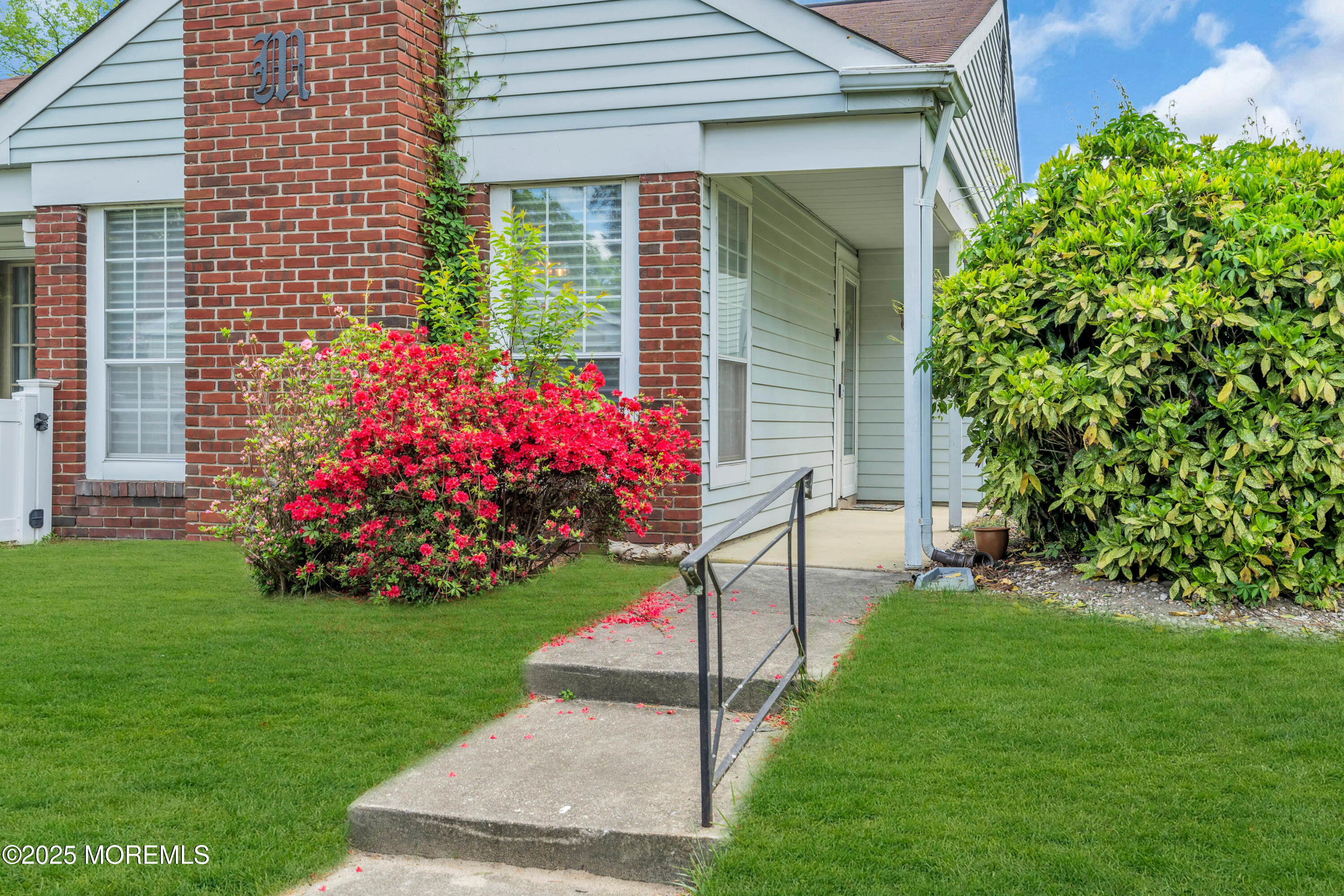 576 Sheffield Drive, B