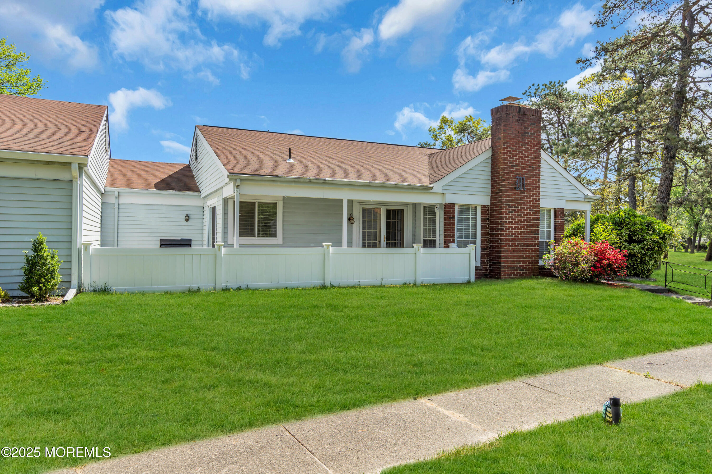 576 Sheffield Drive, B