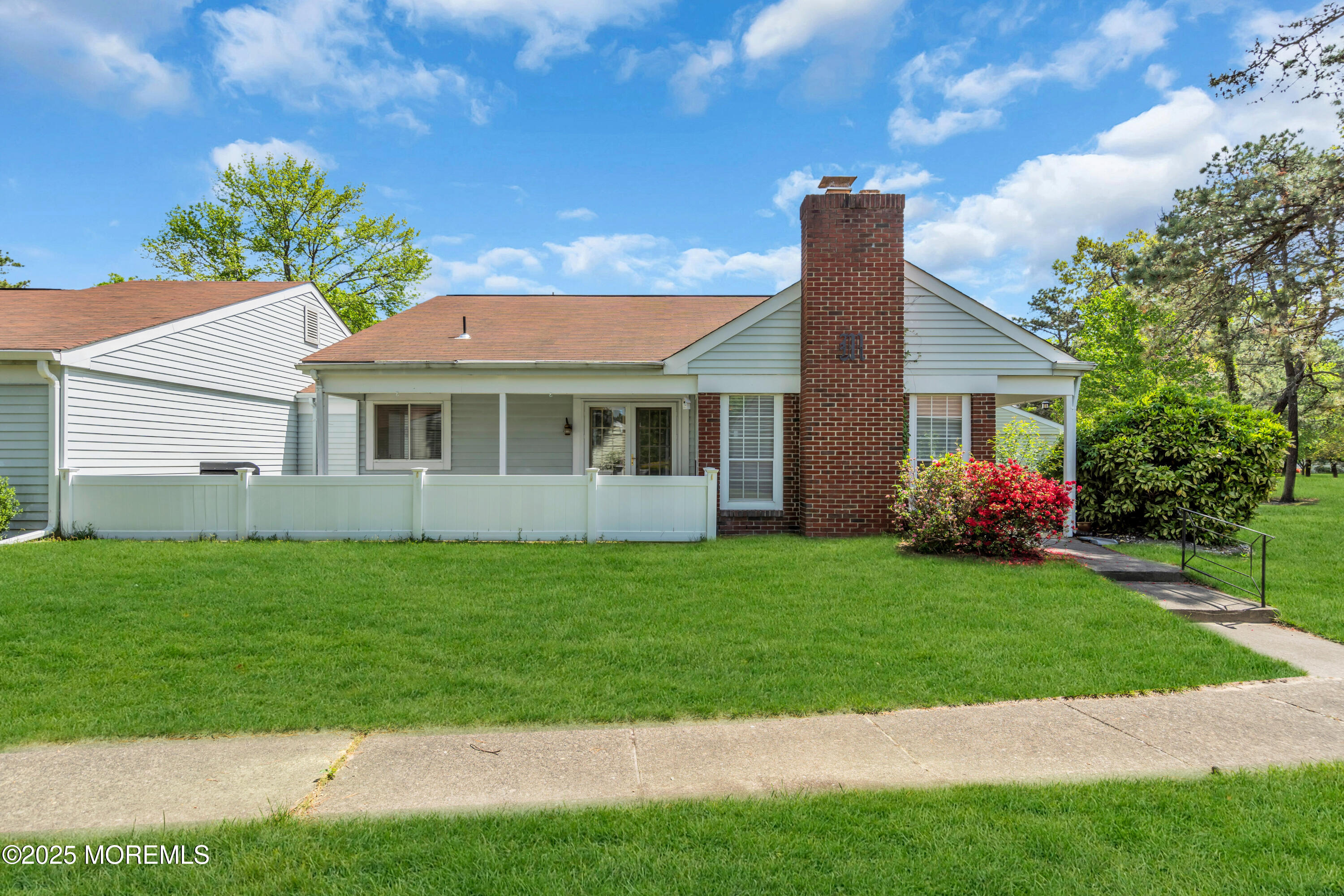 576 Sheffield Drive, B