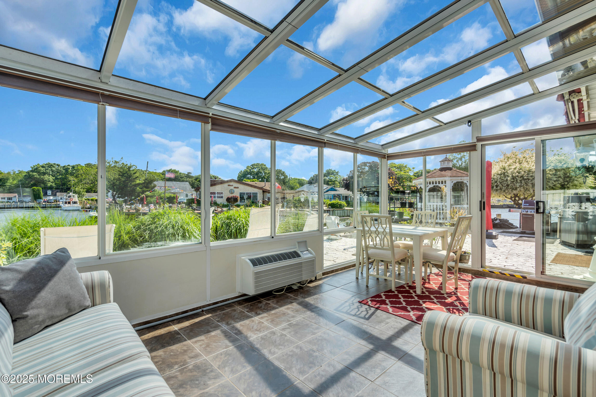 421 Laurel Boulevard