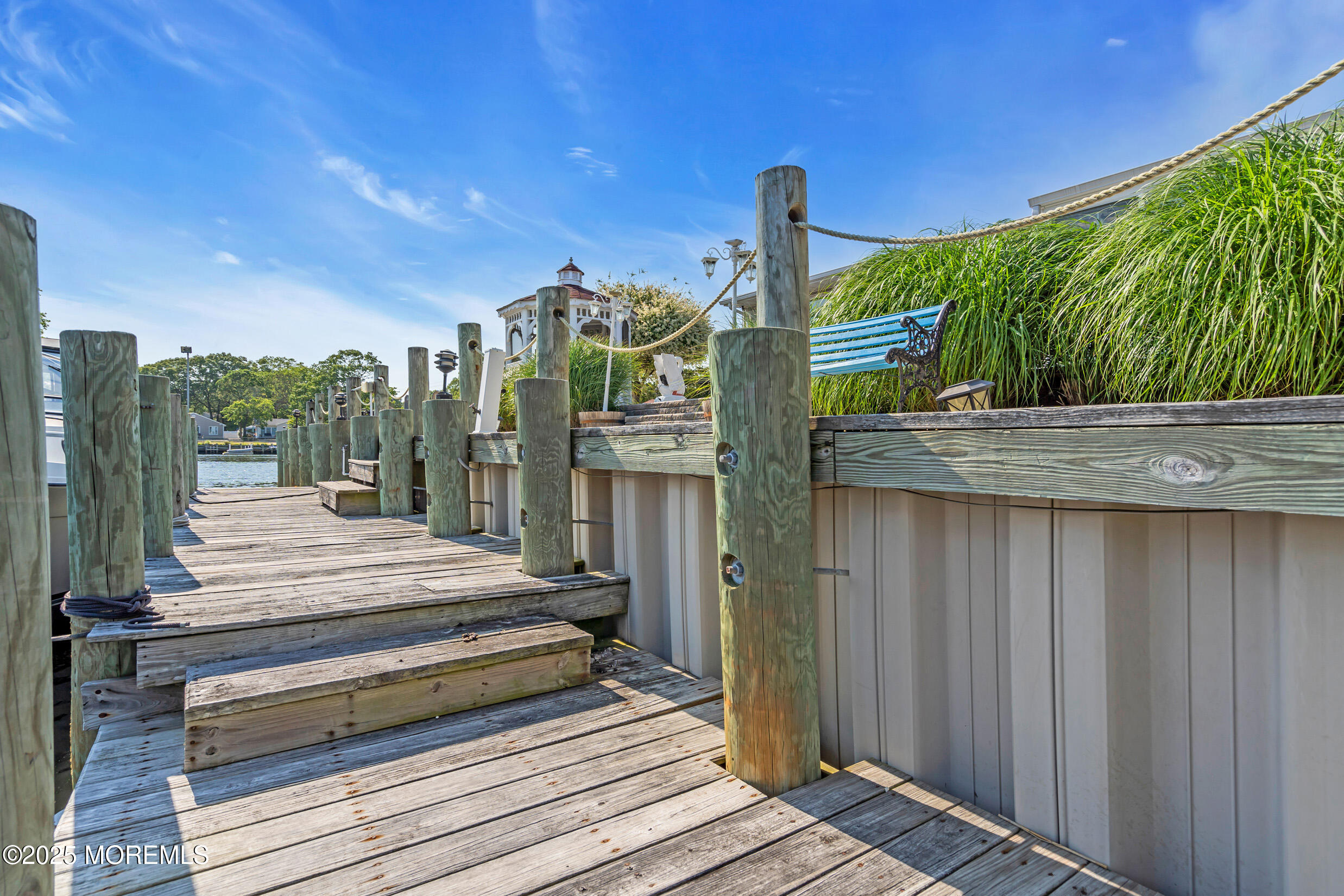 421 Laurel Boulevard