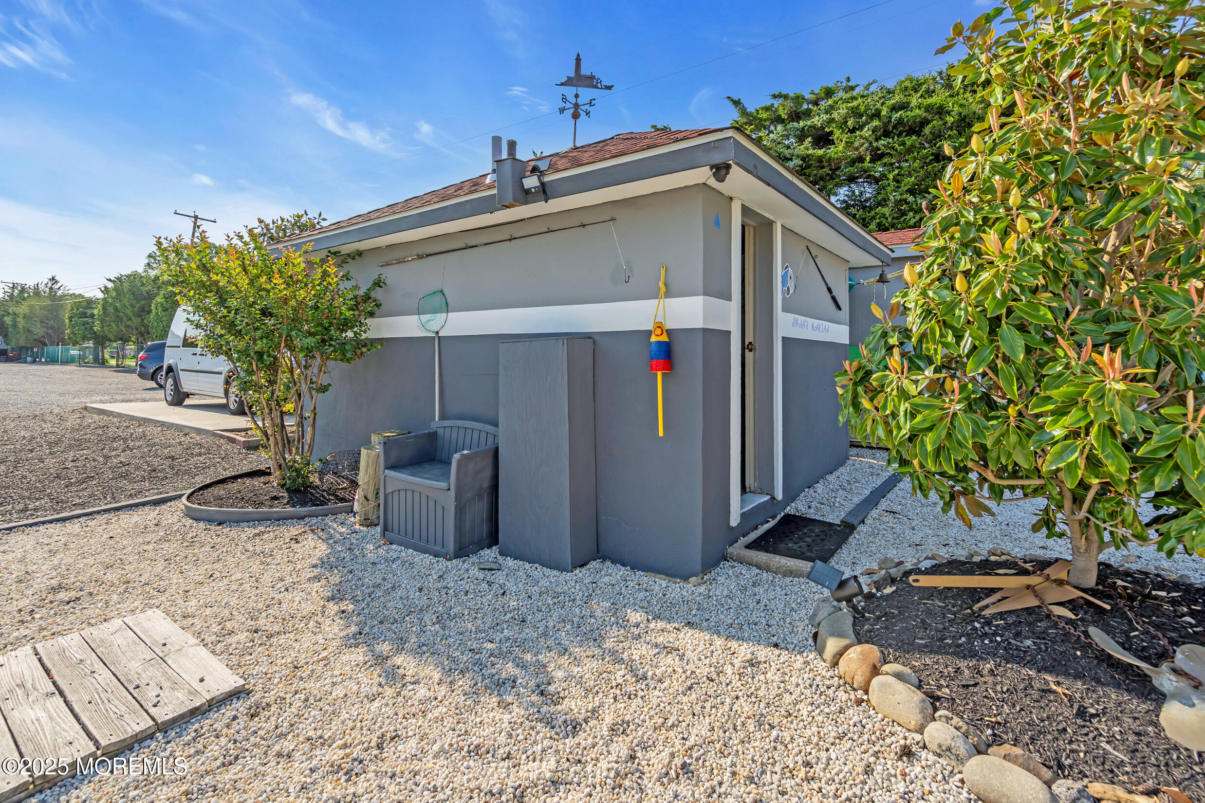 421 Laurel Boulevard