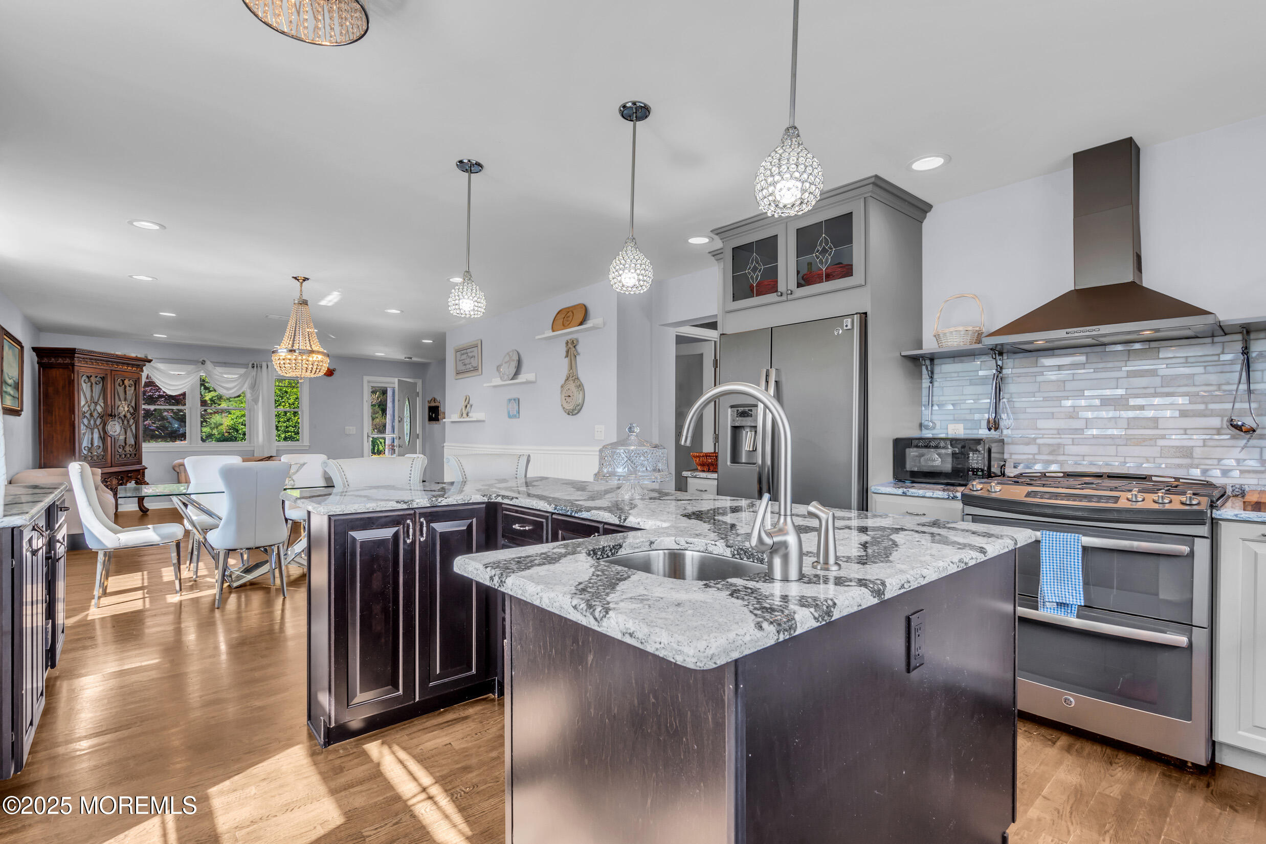 421 Laurel Boulevard