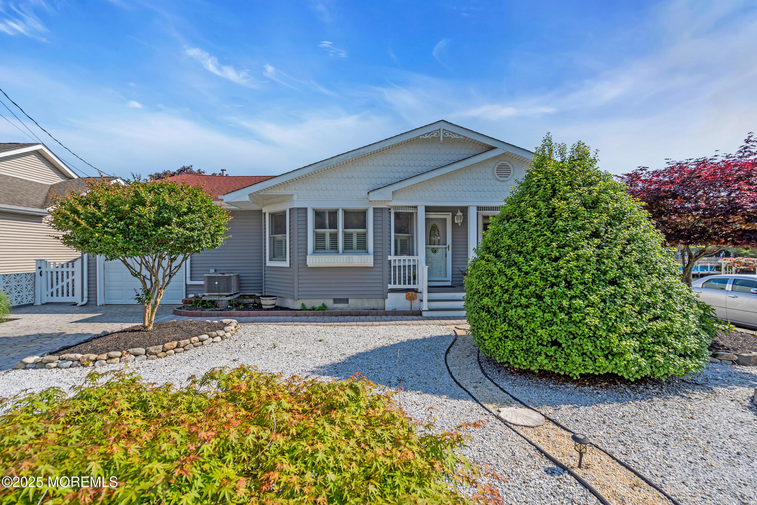 421 Laurel Boulevard