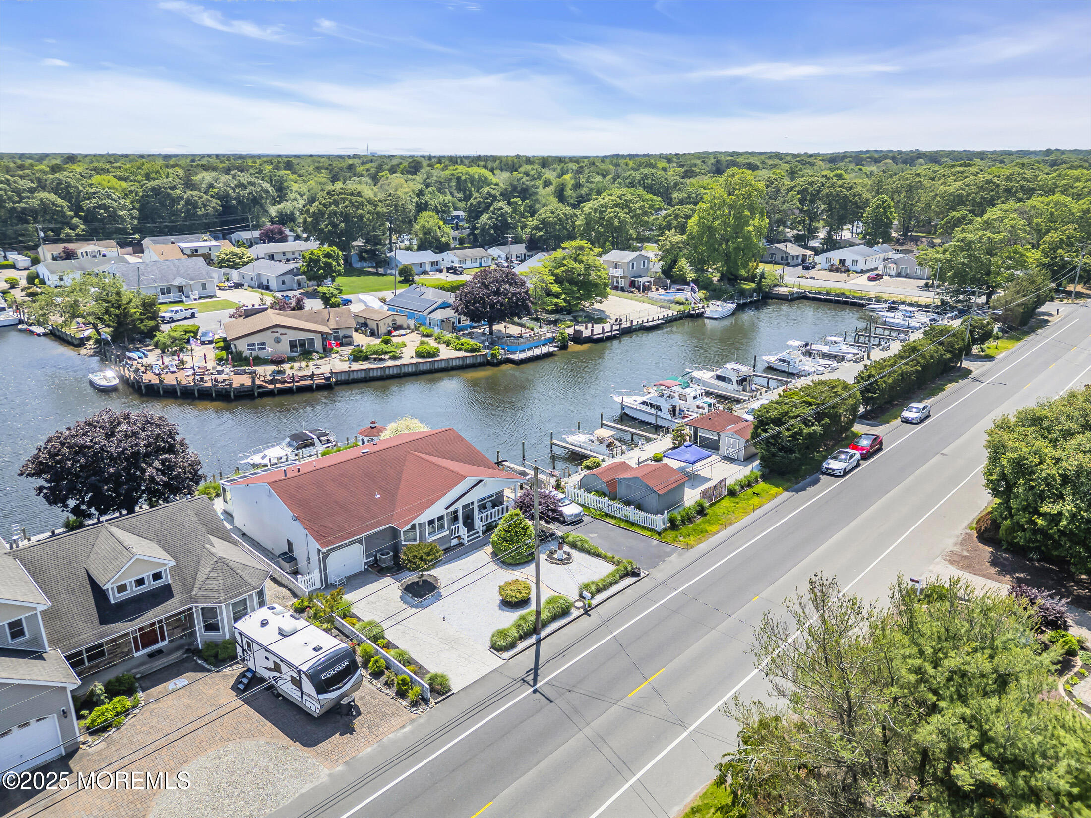 421 Laurel Boulevard