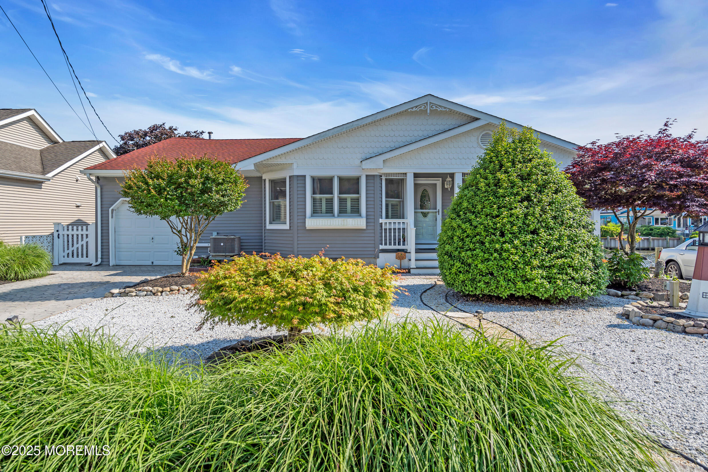 421 Laurel Boulevard