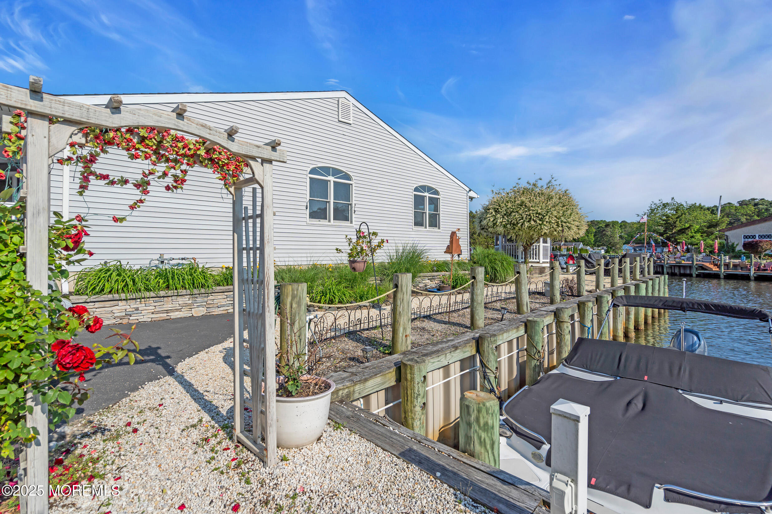 421 Laurel Boulevard