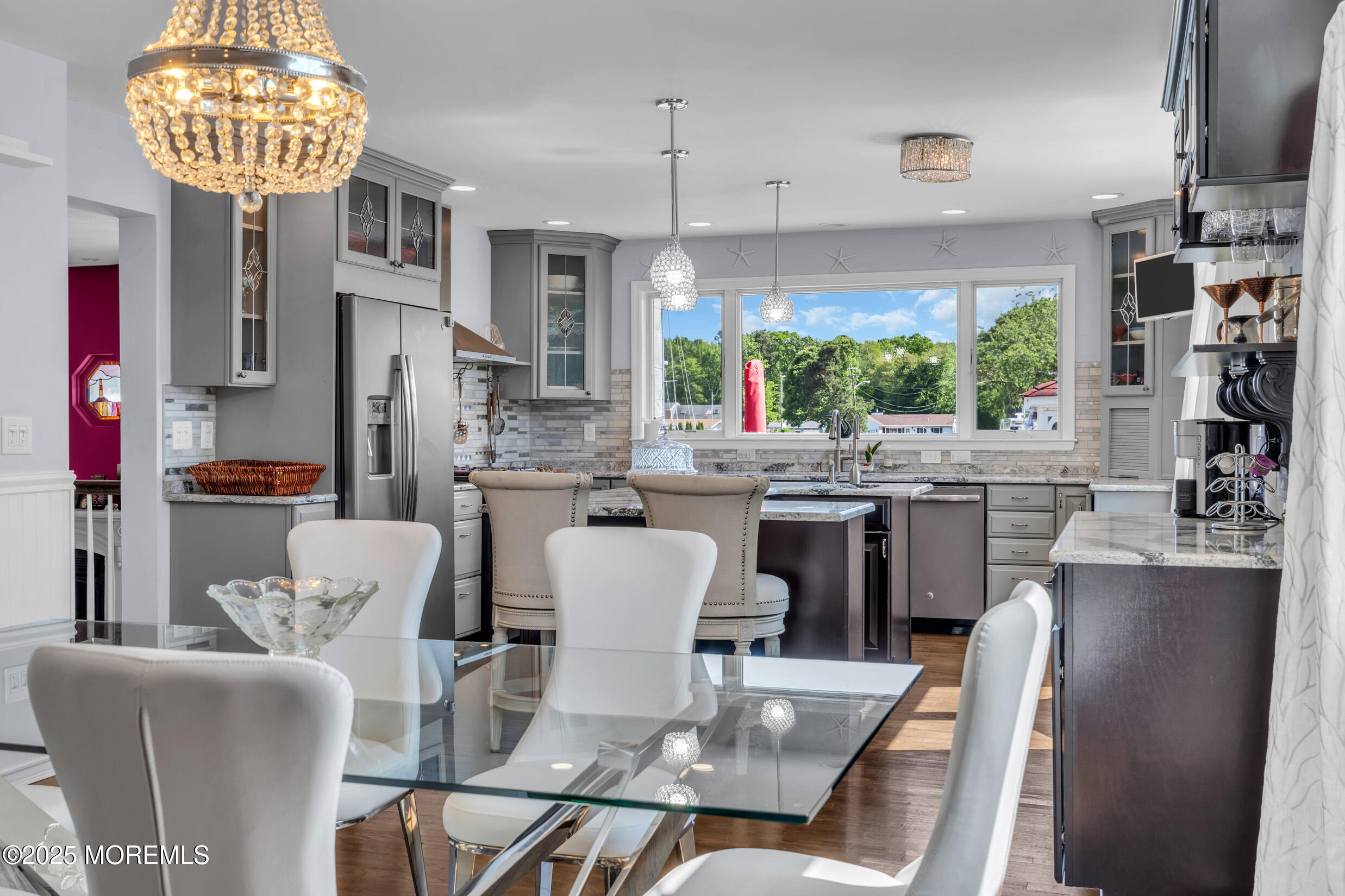 421 Laurel Boulevard