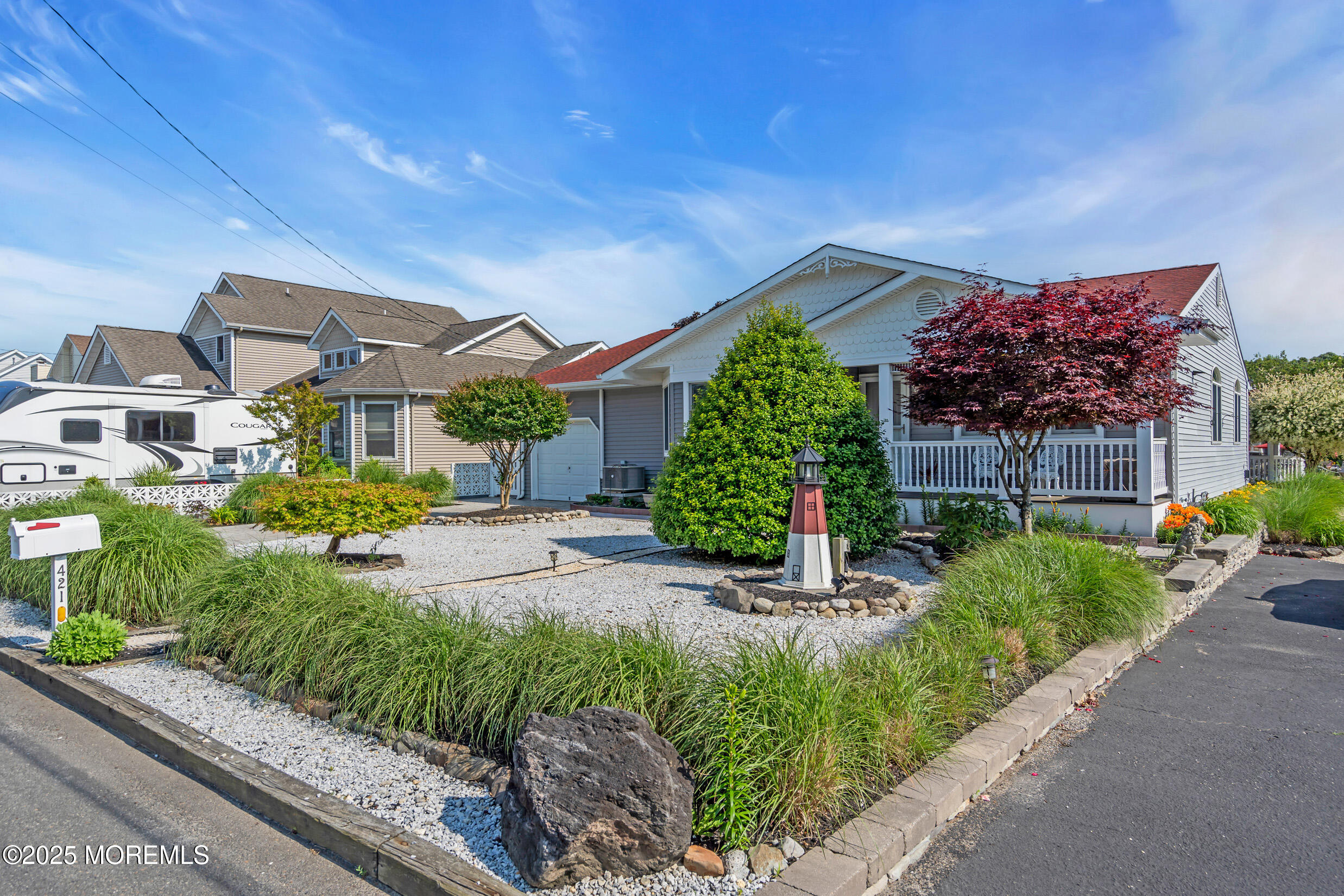 421 Laurel Boulevard