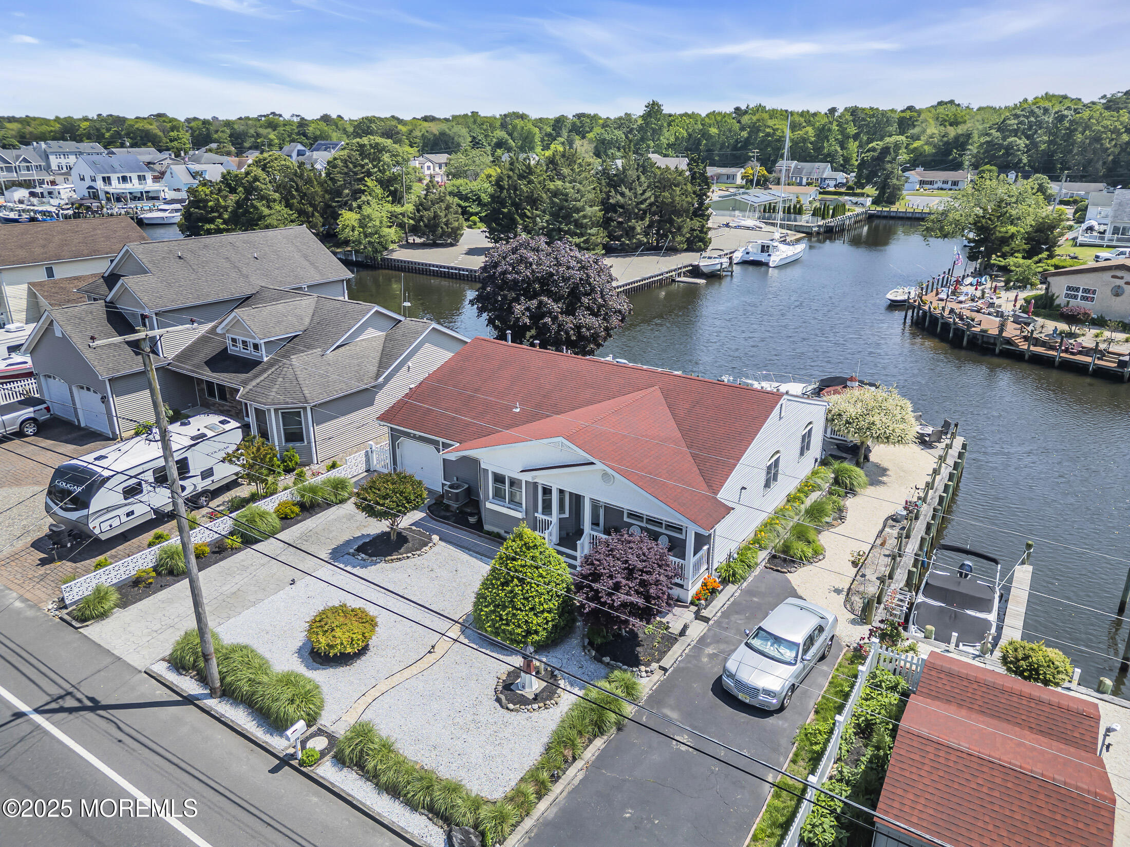 421 Laurel Boulevard