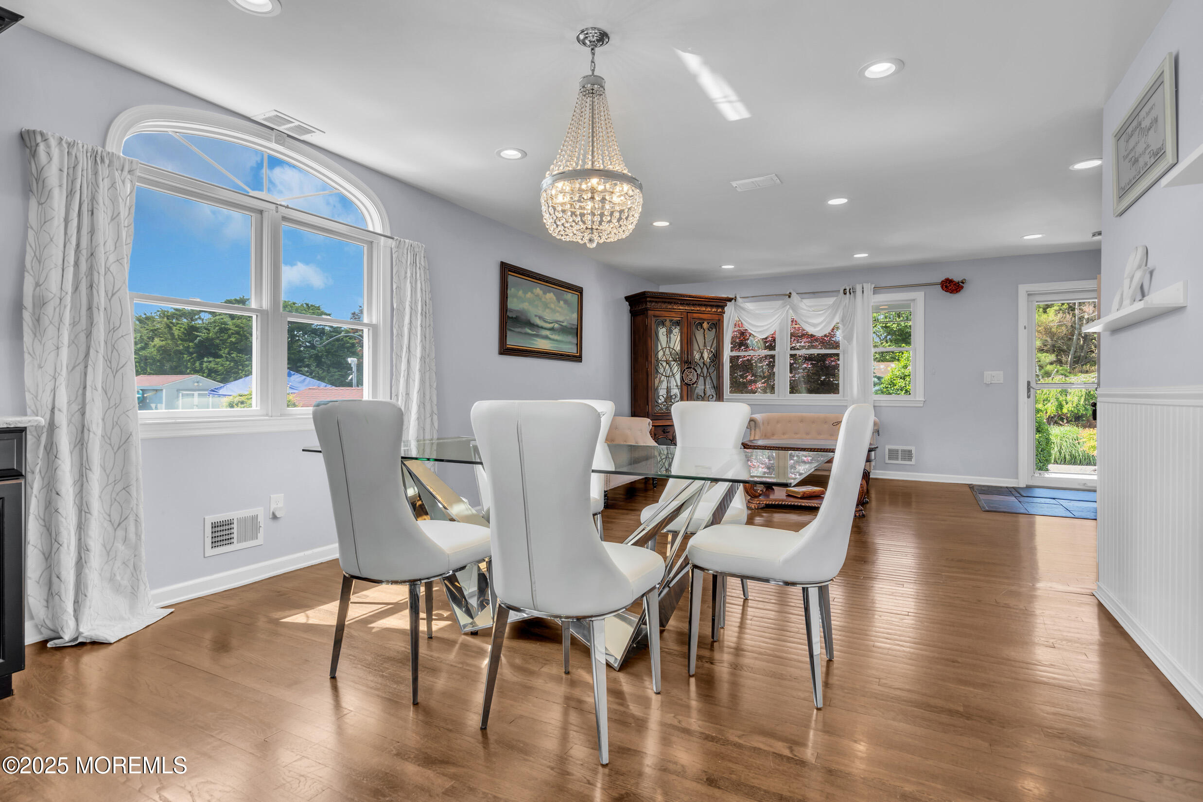 421 Laurel Boulevard