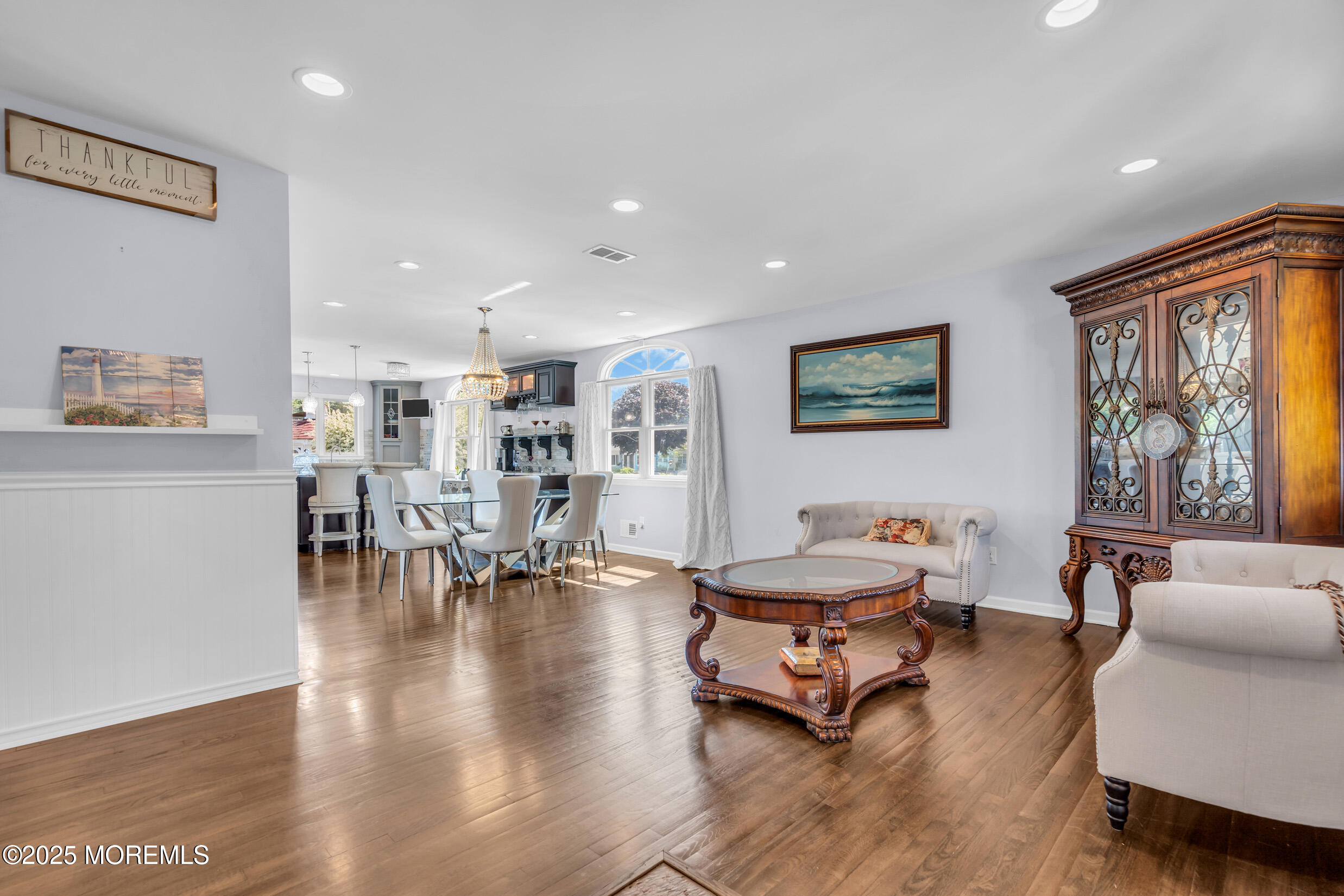 421 Laurel Boulevard