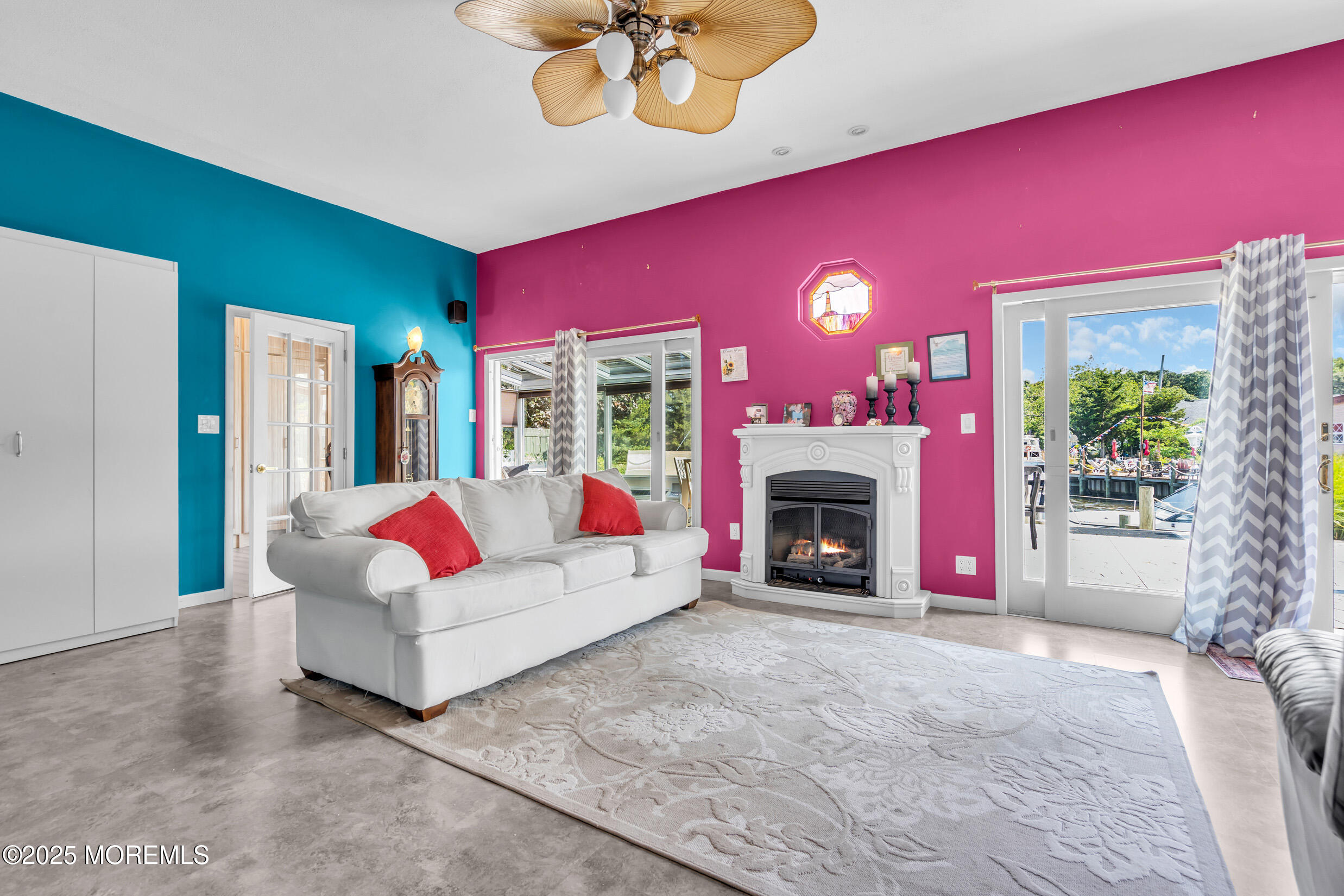 421 Laurel Boulevard