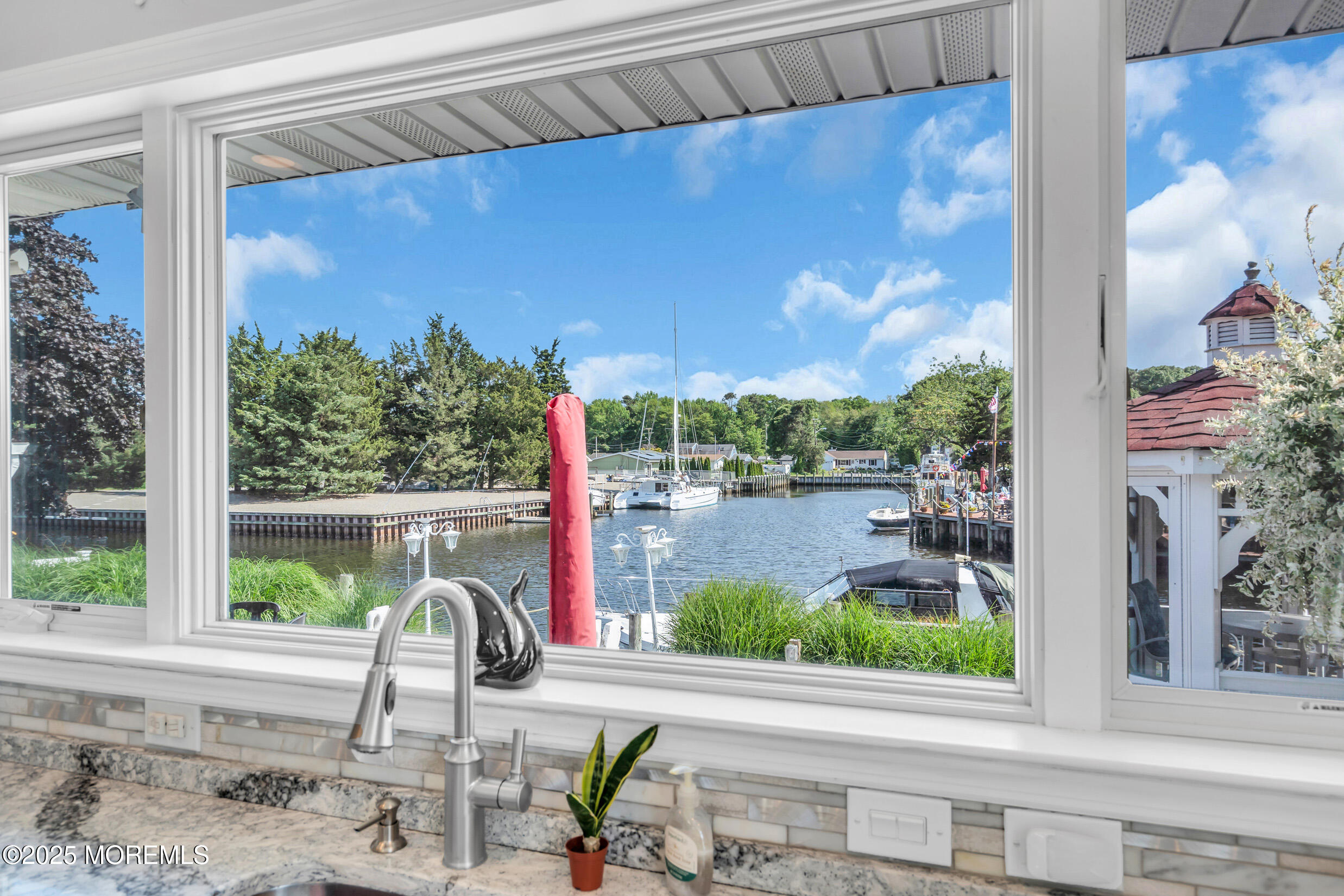 421 Laurel Boulevard