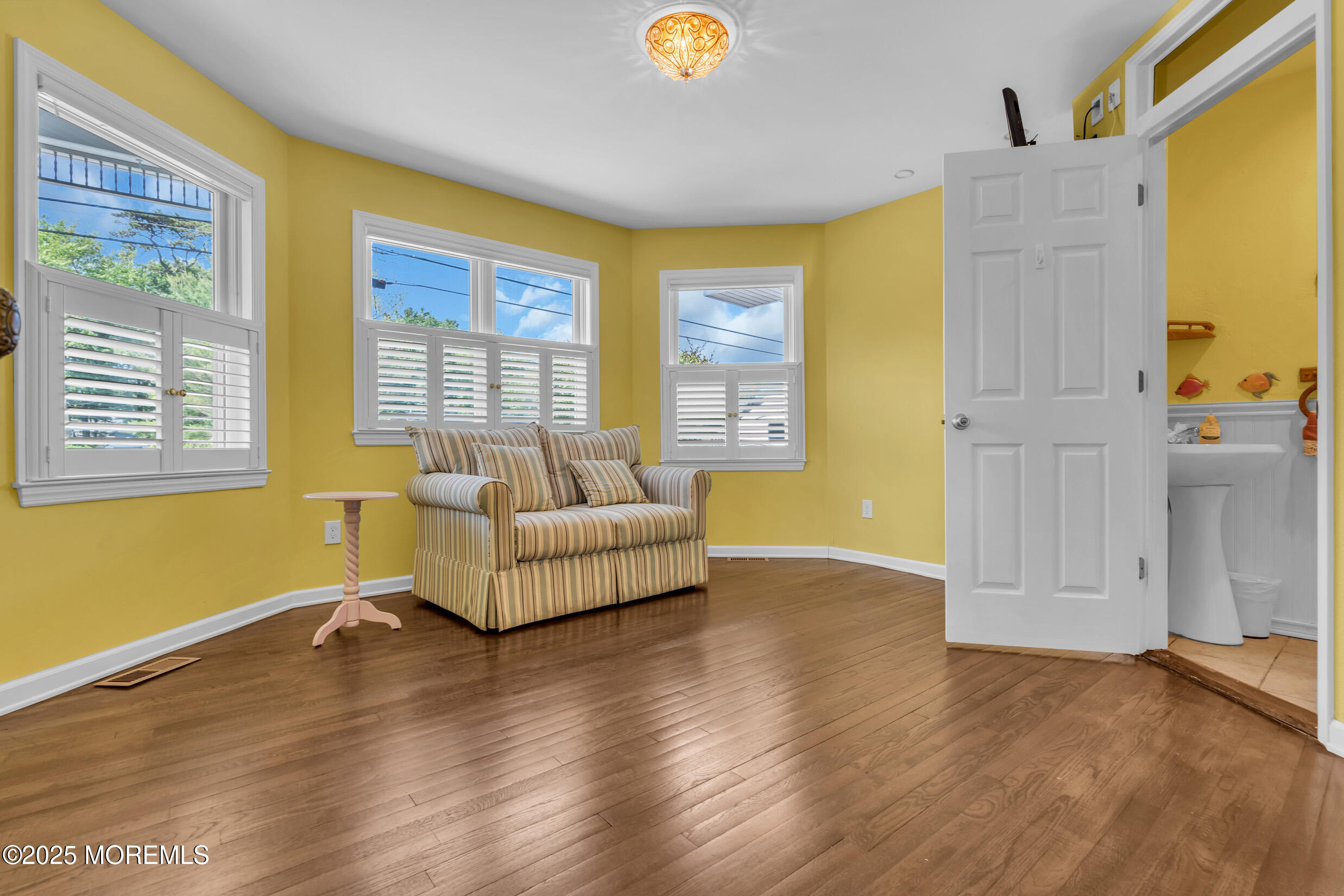 421 Laurel Boulevard