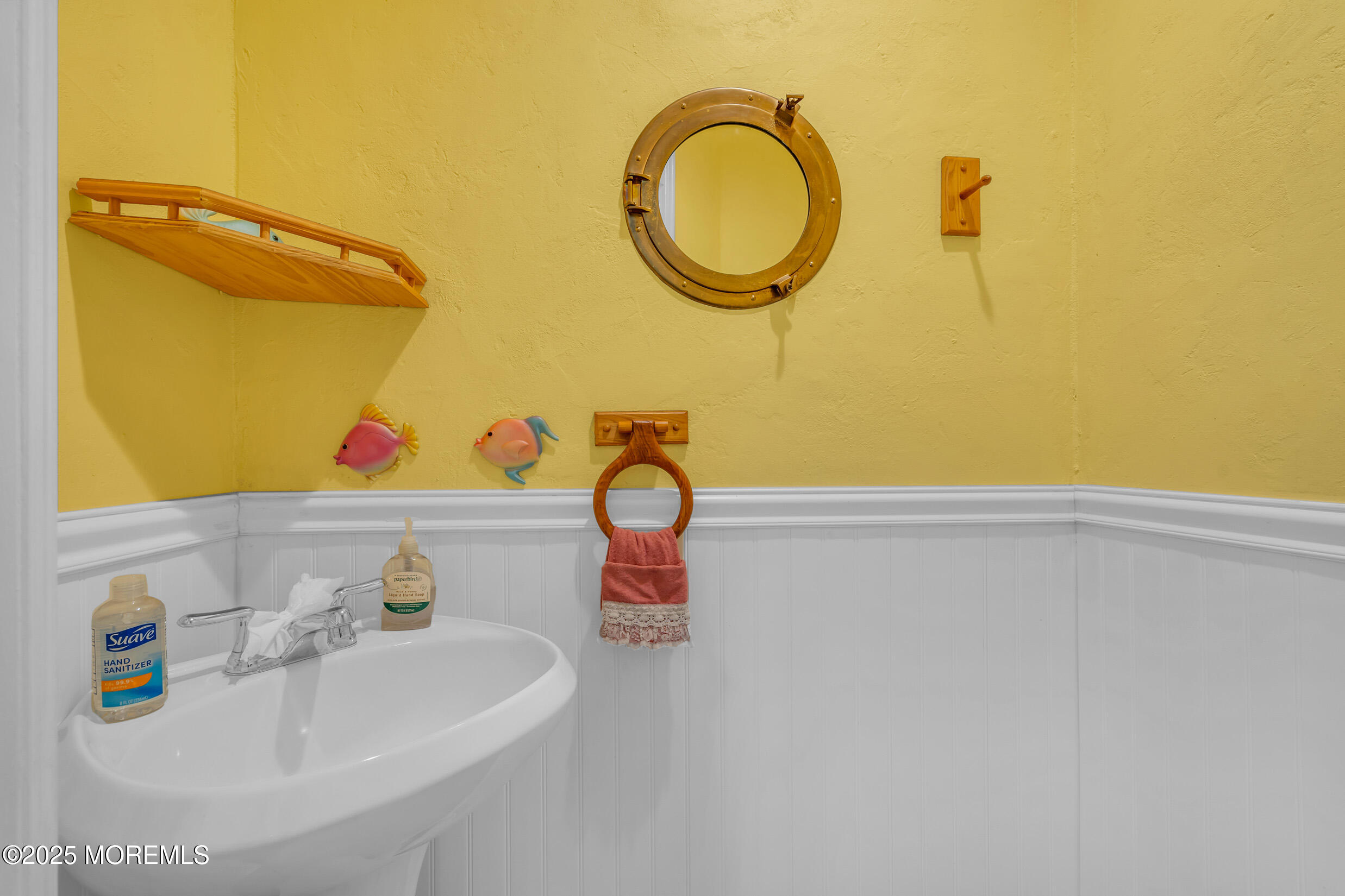 421 Laurel Boulevard