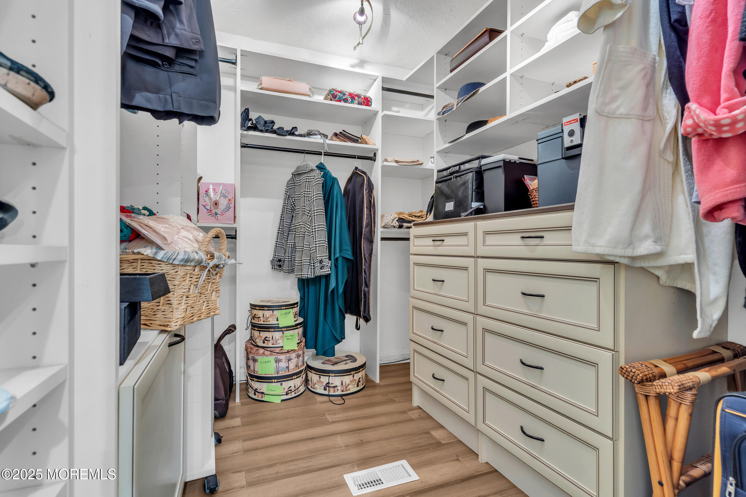 421 Laurel Boulevard