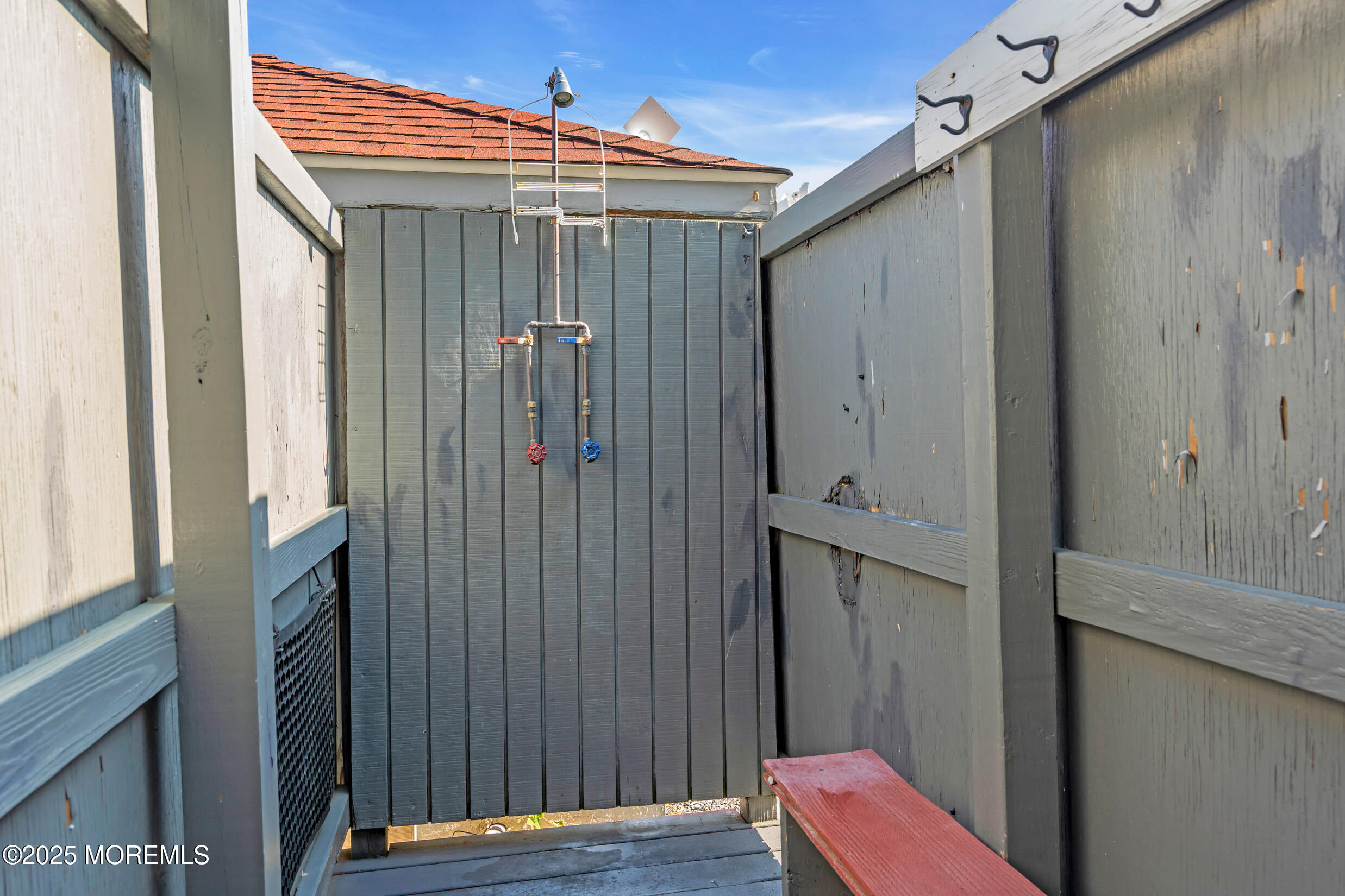 421 Laurel Boulevard