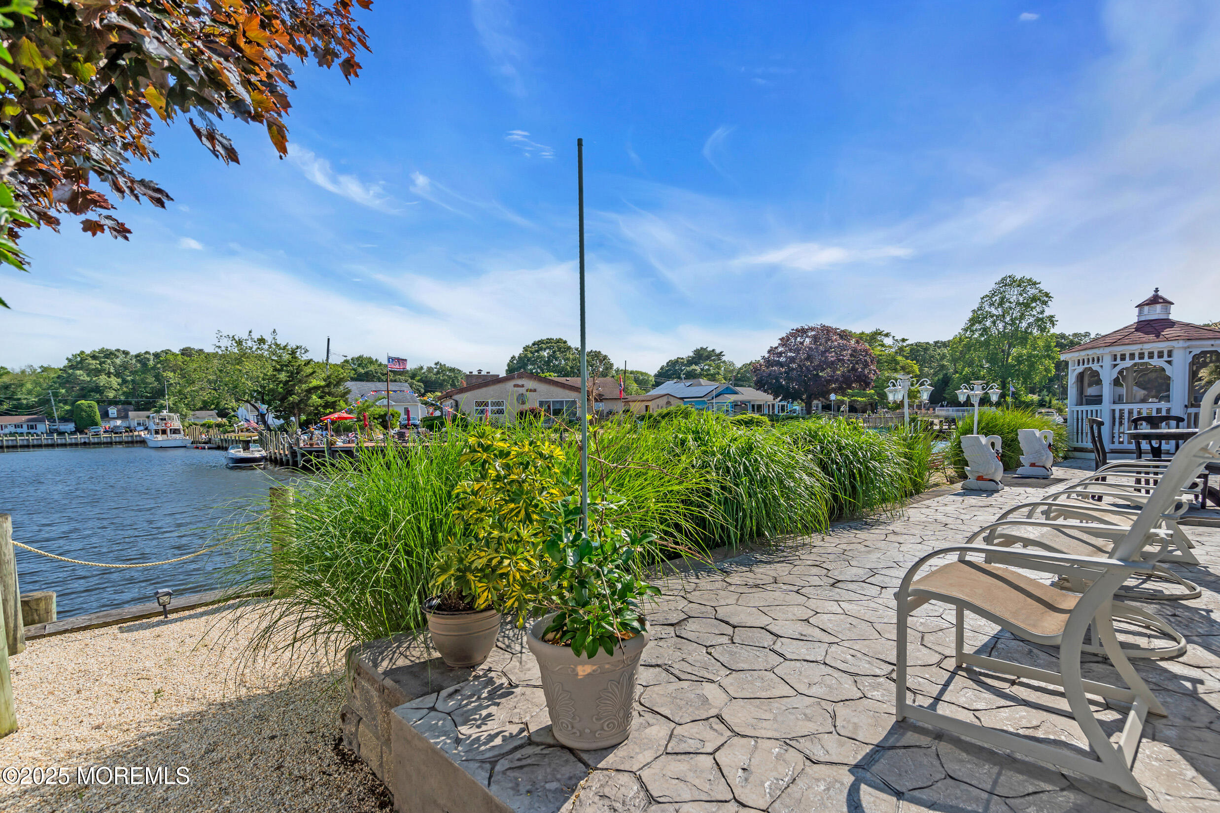 421 Laurel Boulevard