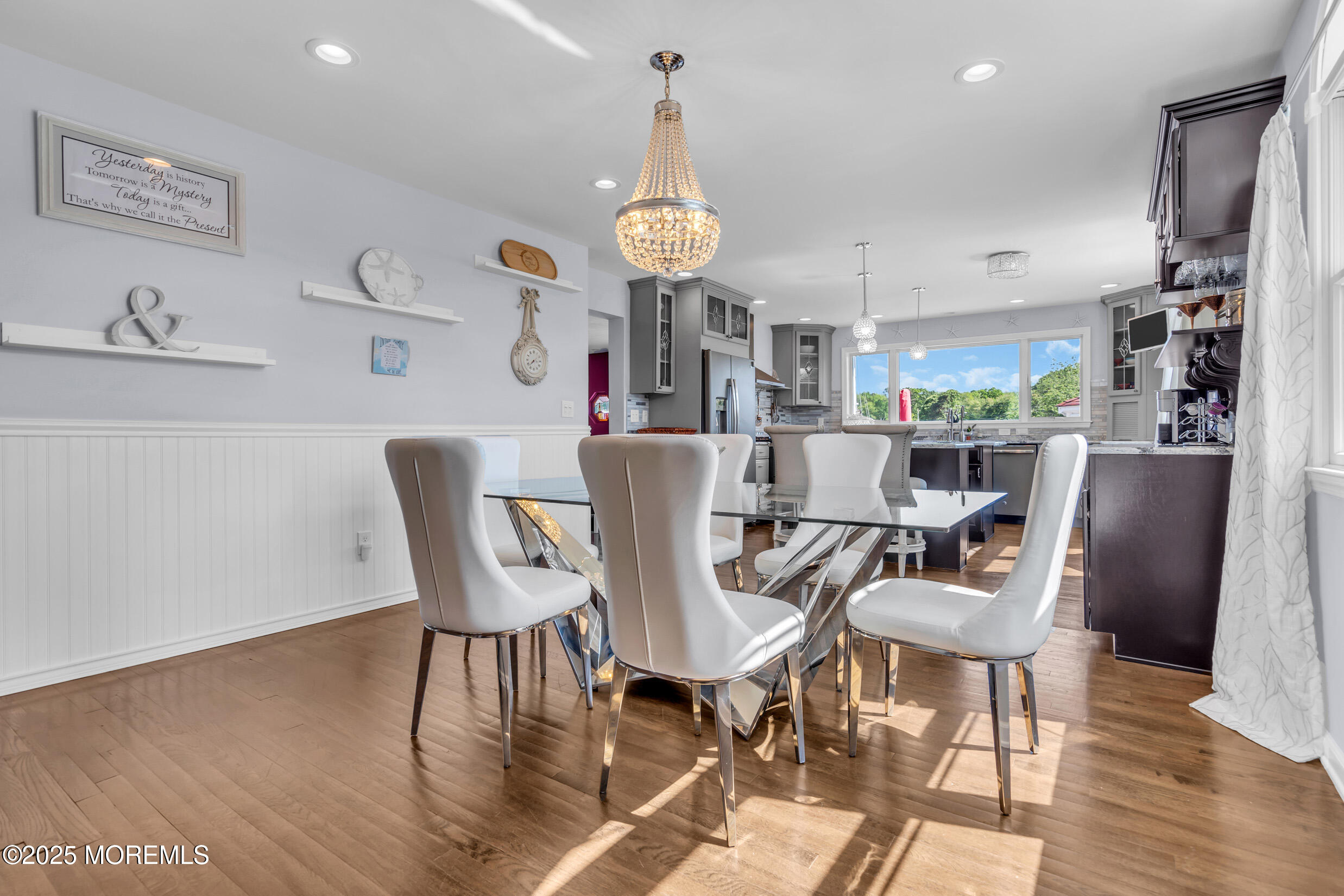 421 Laurel Boulevard