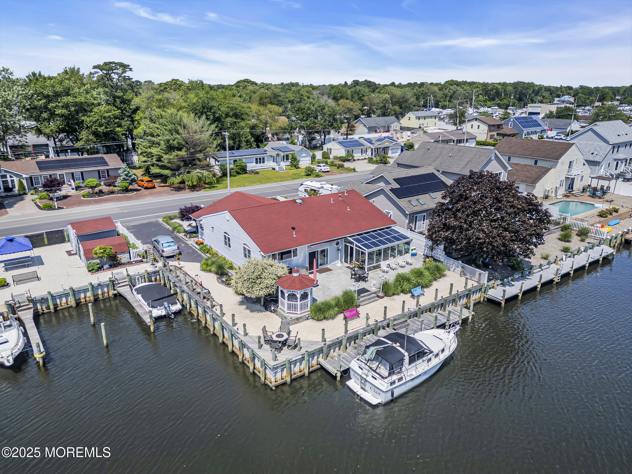 421 Laurel Boulevard