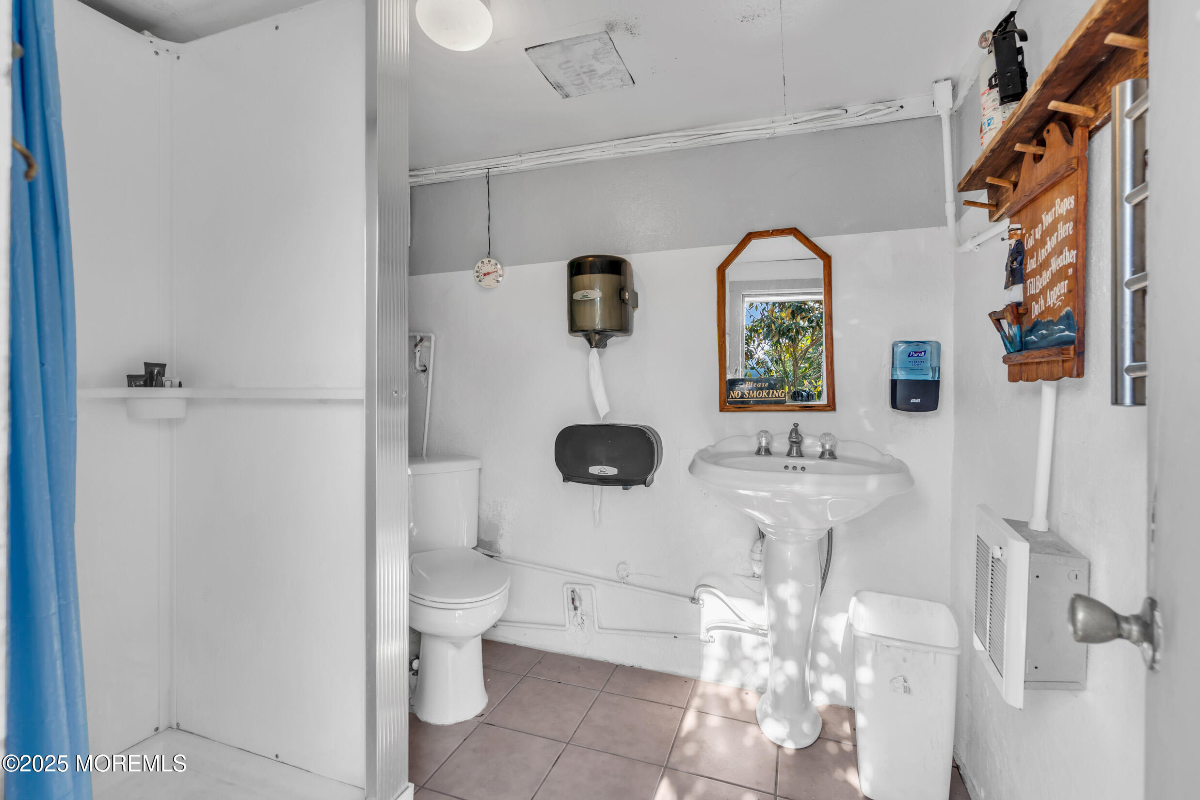 421 Laurel Boulevard