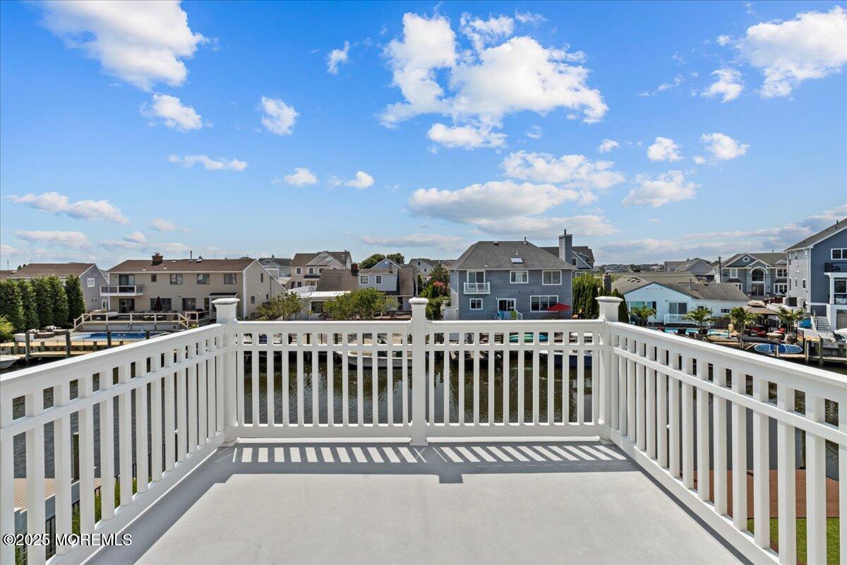 1730 Rue Mirador