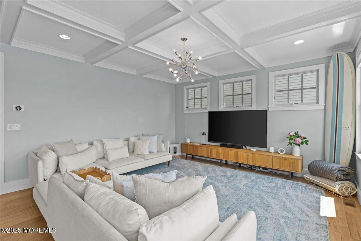 1730 Rue Mirador
