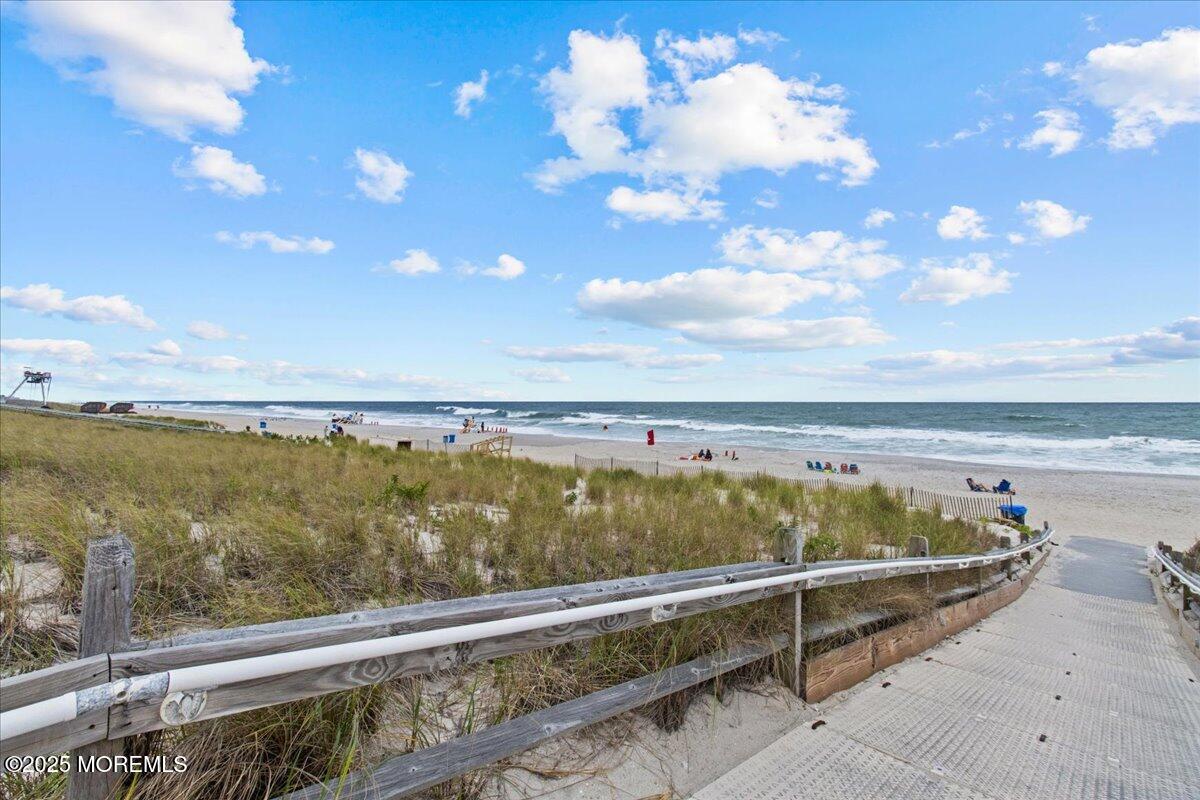438 N Route 35, 1208