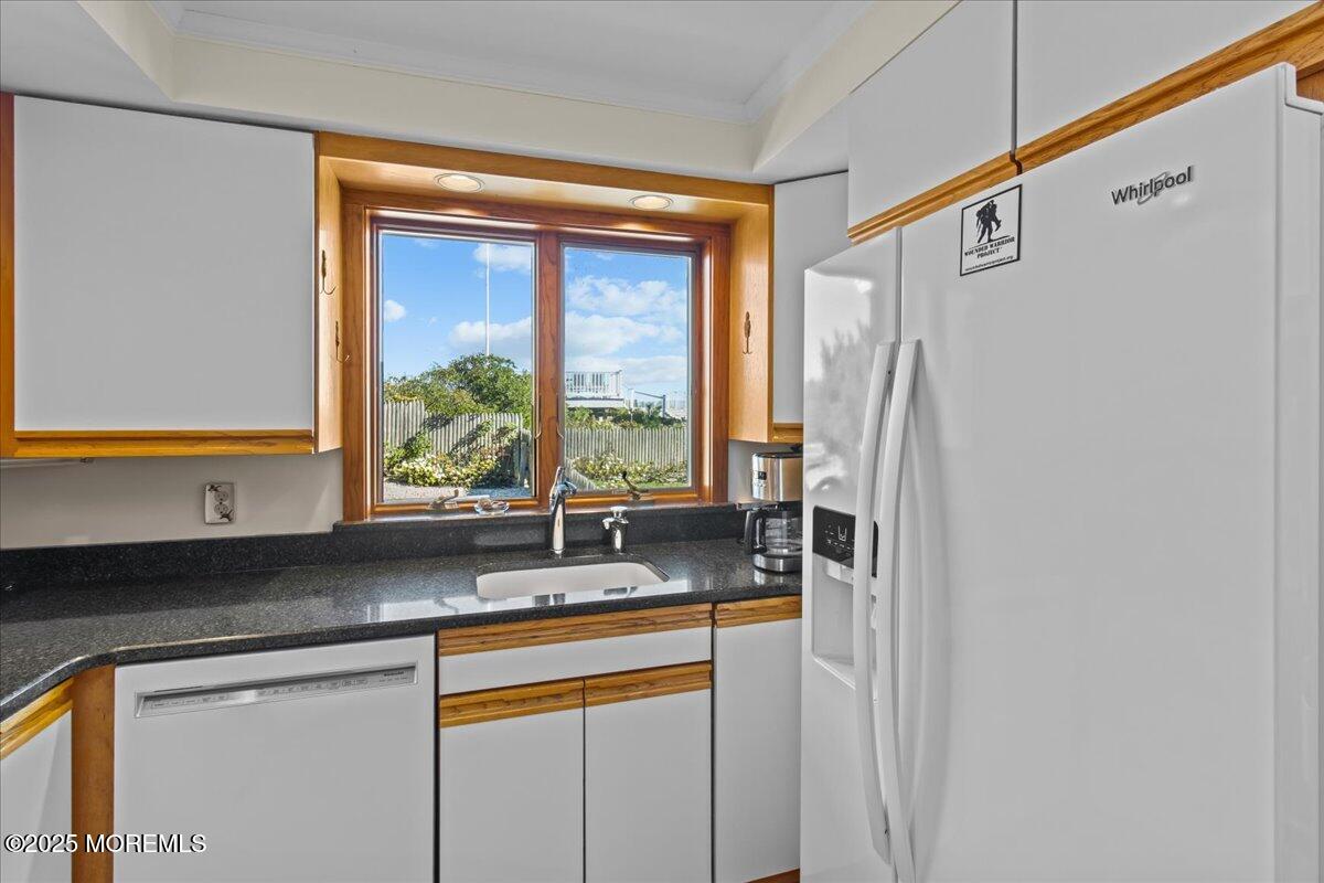 262 Sunset Lane, Mantoloking