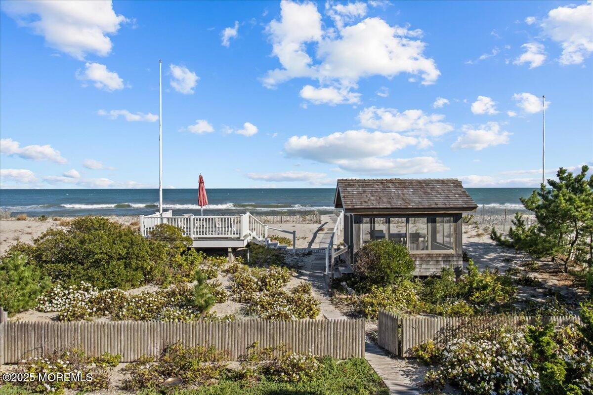 262 Sunset Lane, Mantoloking