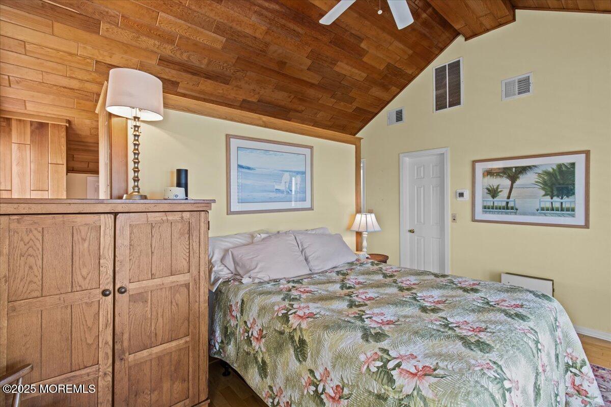262 Sunset Lane, Mantoloking