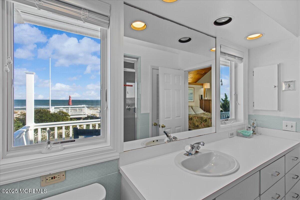 262 Sunset Lane, Mantoloking