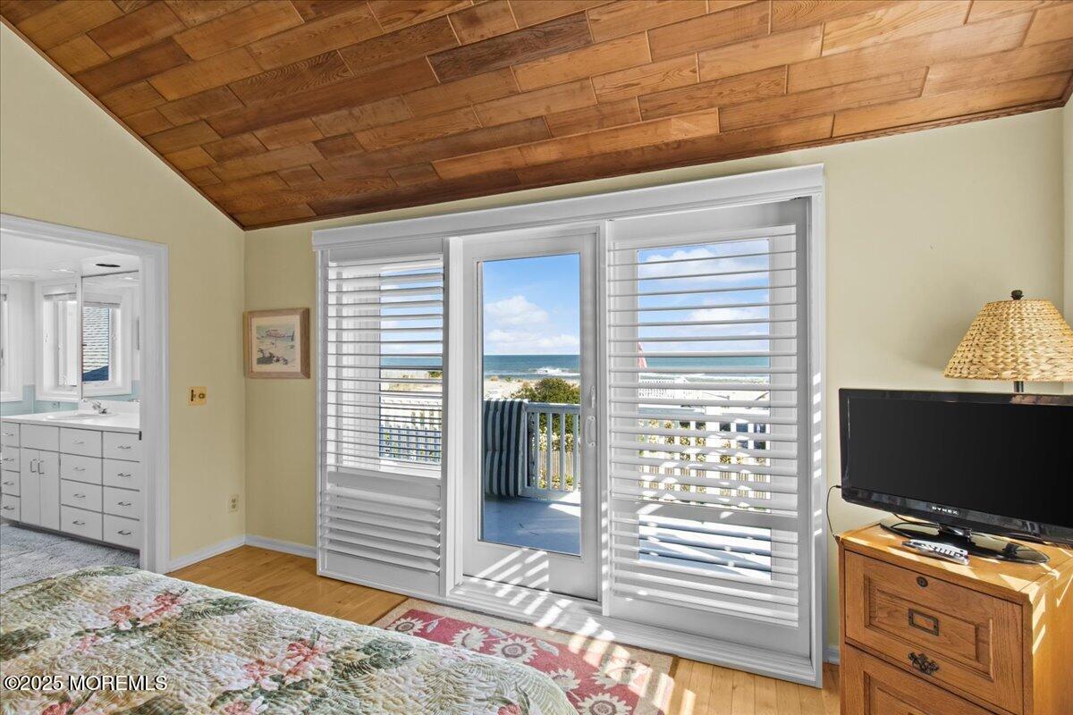 262 Sunset Lane, Mantoloking