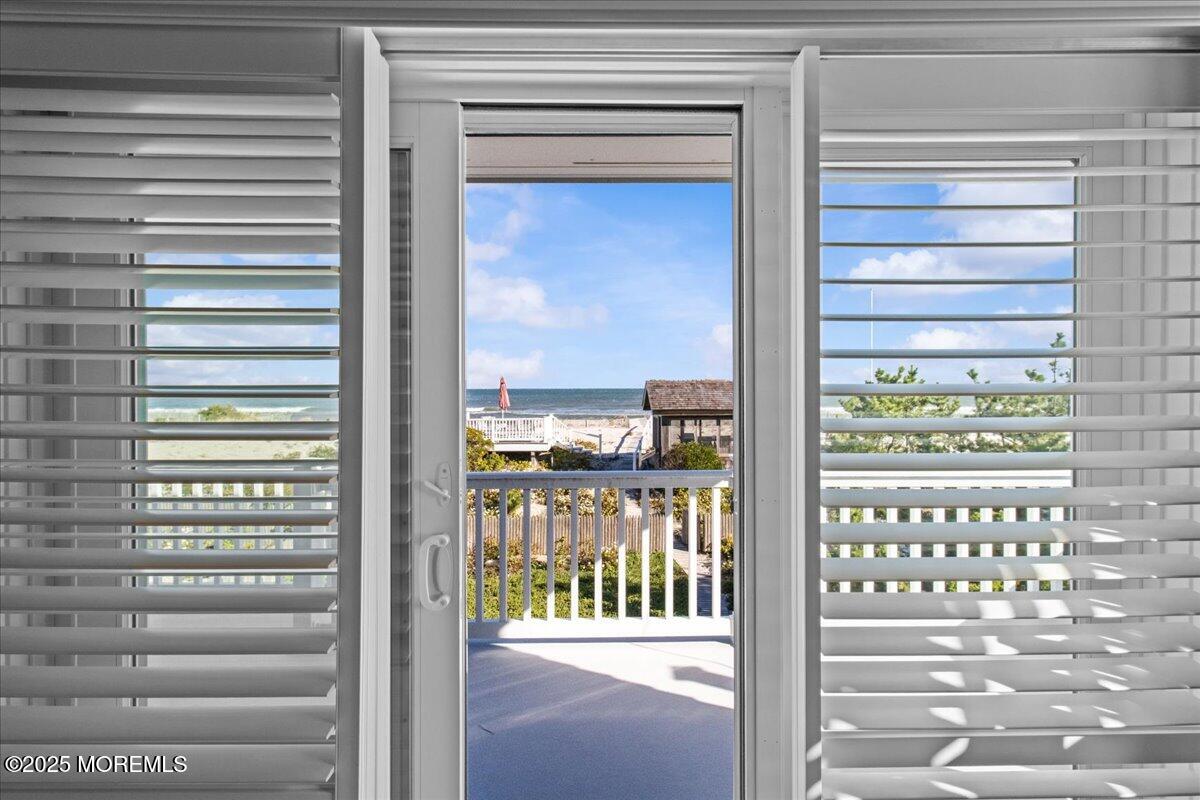 262 Sunset Lane, Mantoloking
