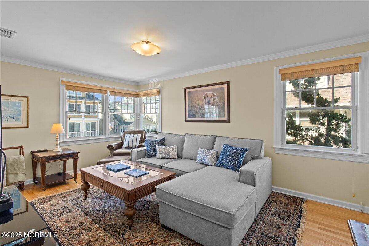 262 Sunset Lane, Mantoloking