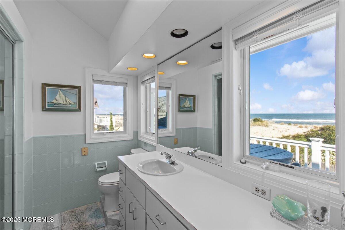 262 Sunset Lane, Mantoloking