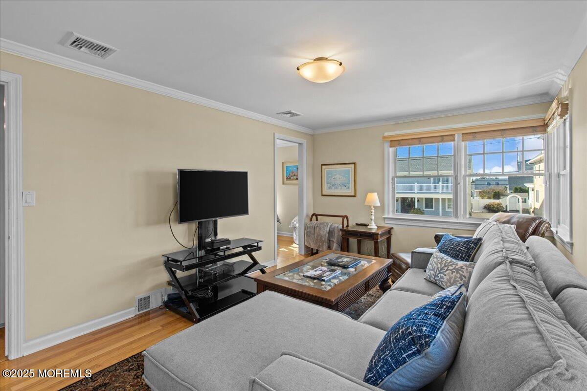 262 Sunset Lane, Mantoloking