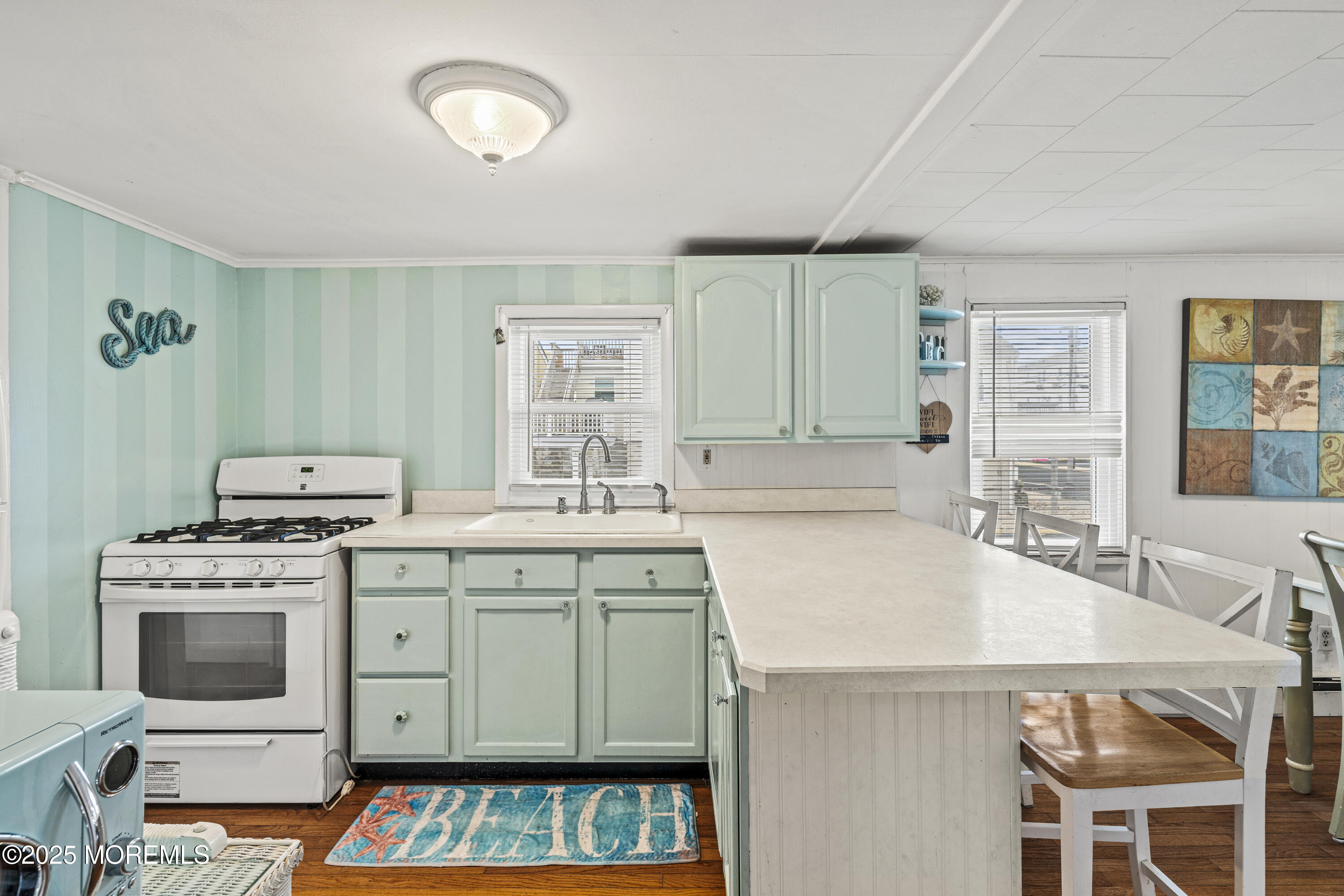 53 Carteret Avenue