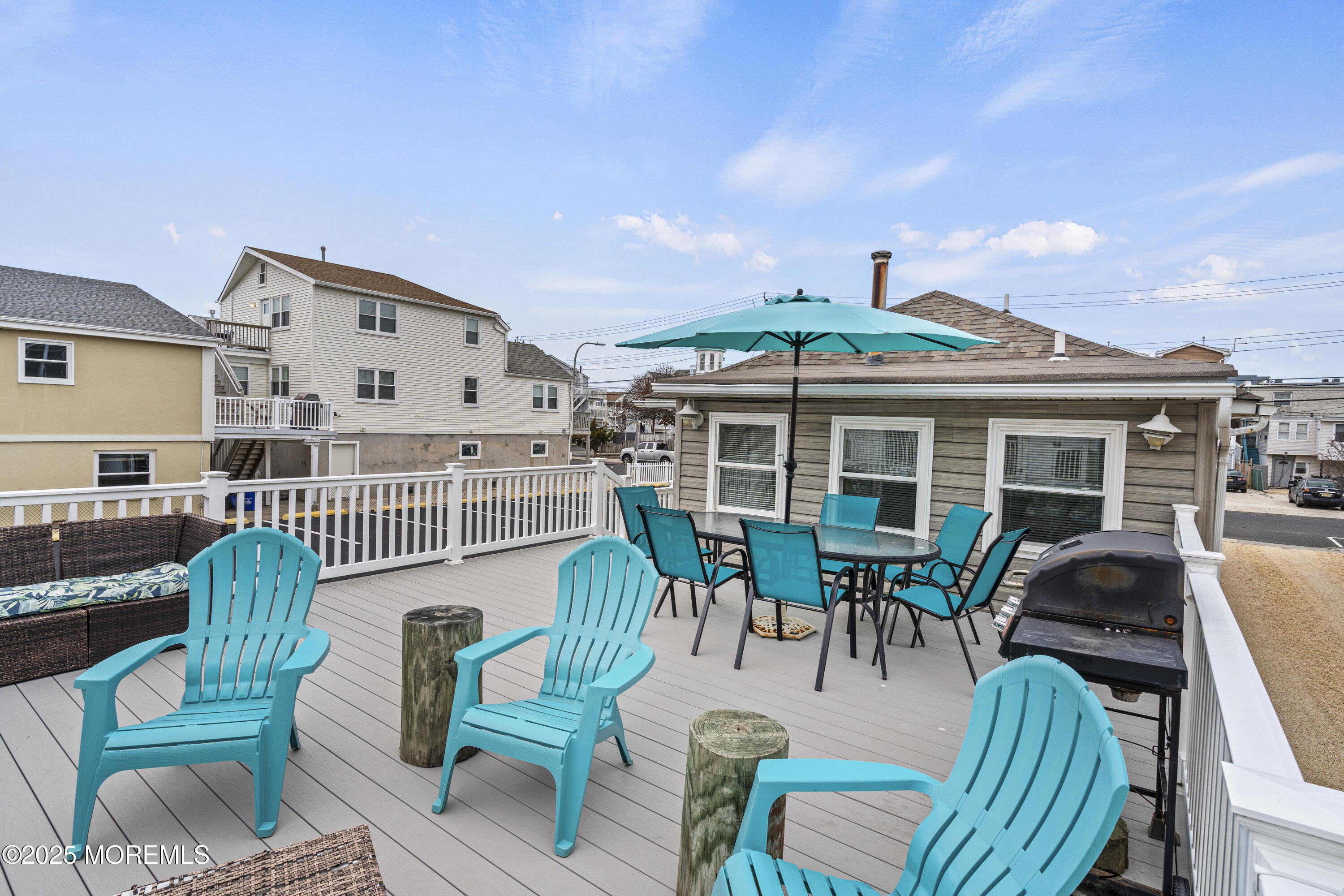 53 Carteret Avenue