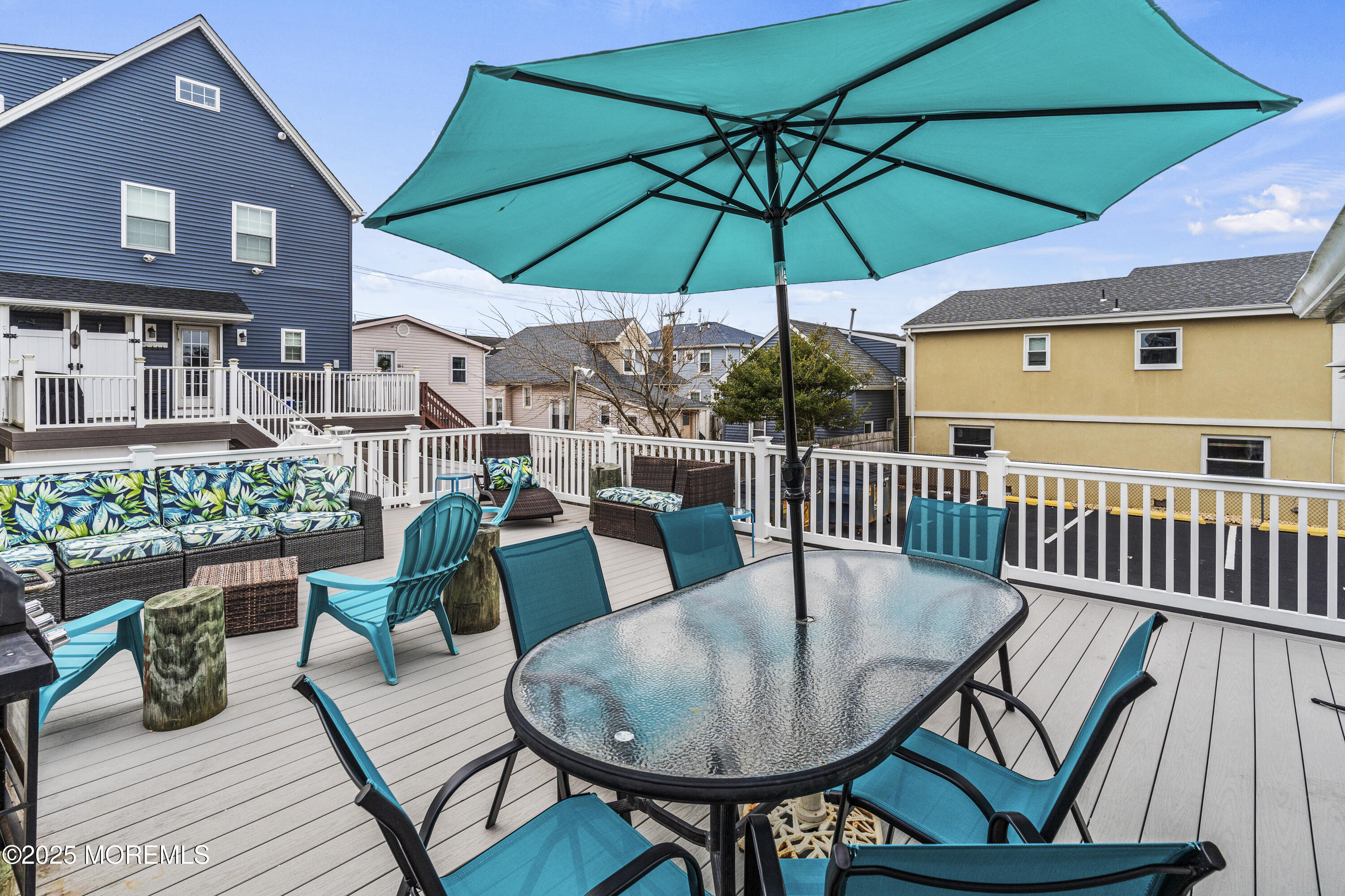 53 Carteret Avenue